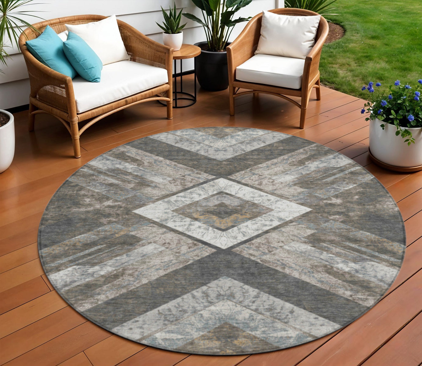 8 Brown And Gray Round Geometric Washable Indoor Outdoor Area Rug