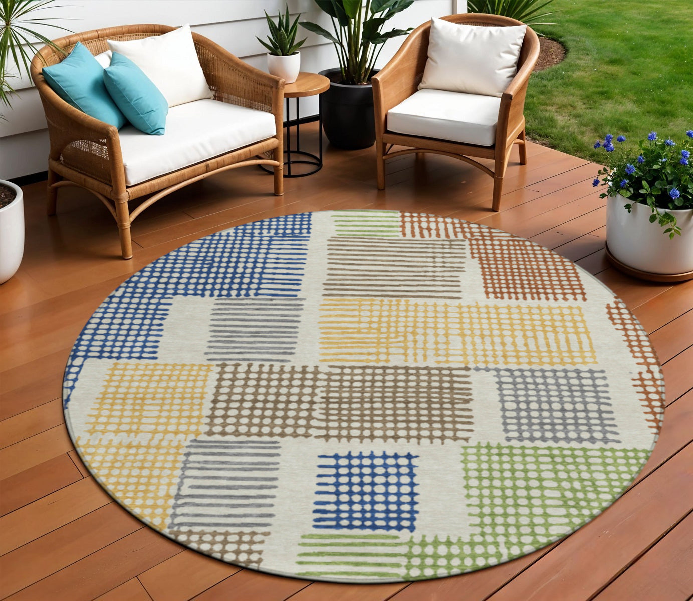 8 Beige Gold And Blue Round Geometric Washable Indoor Outdoor Area Rug