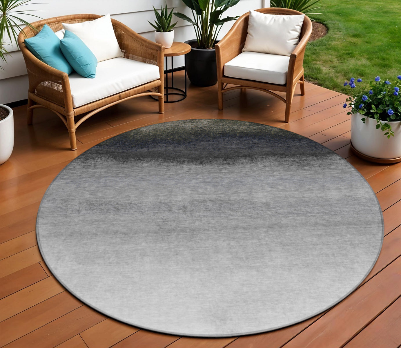 8 Silver And Black Round Ombre Washable Indoor Outdoor Area Rug