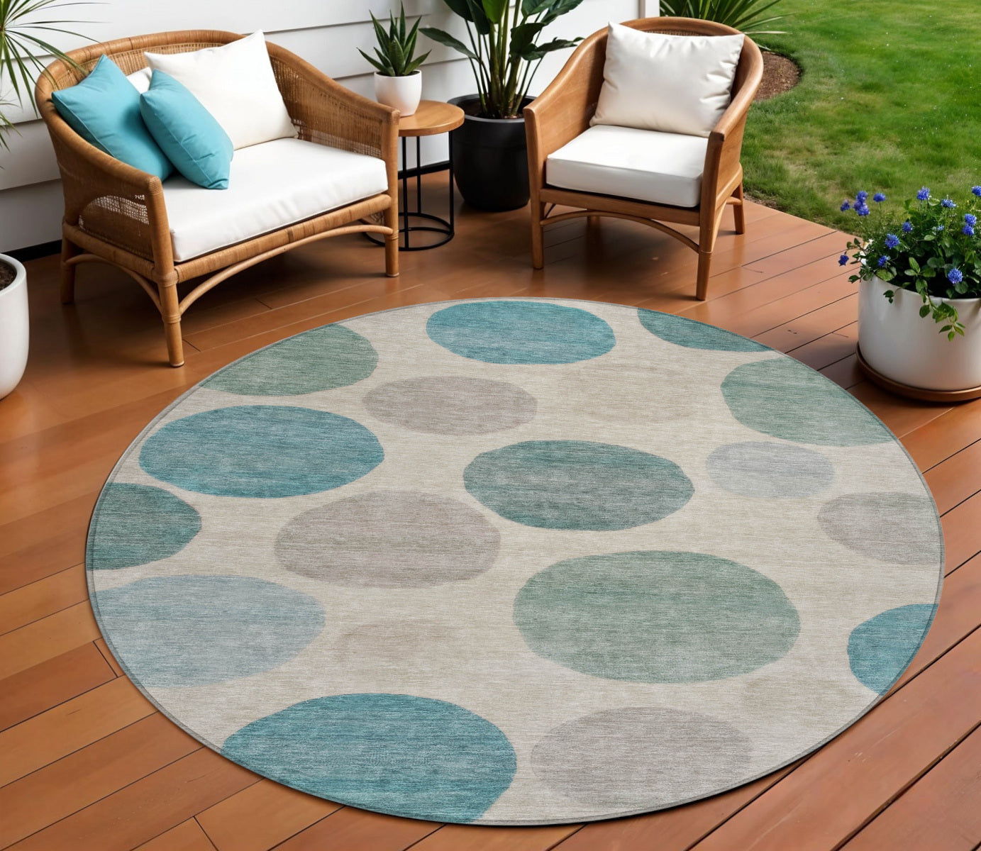 8 Teal Blue Ivory And Pale Aqua Round Geometric Washable Indoor Outdoor Area Rug