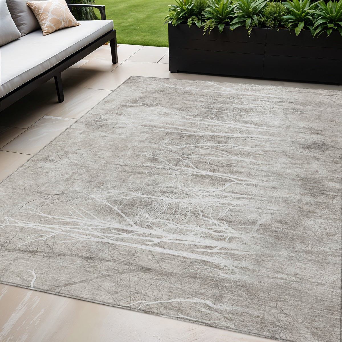 5 X 8 Silver And Gray Floral Washable Indoor Outdoor Area Rug