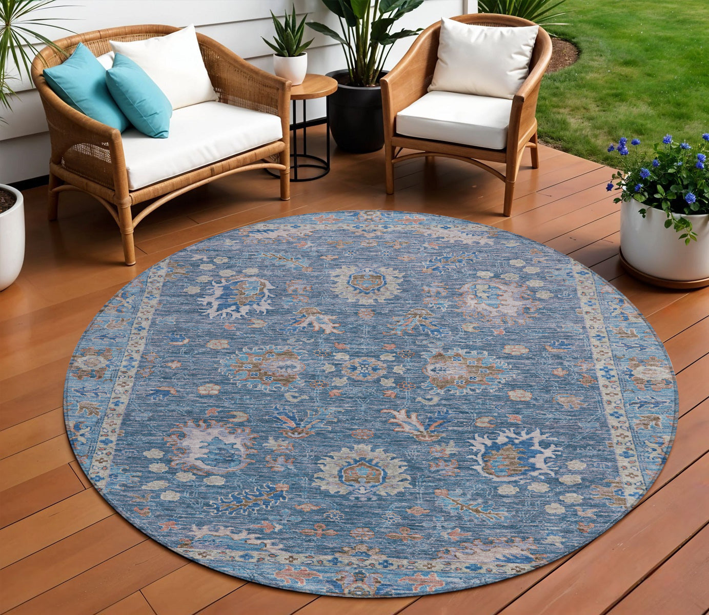 8 Blue And Beige Round Floral Washable Indoor Outdoor Area Rug
