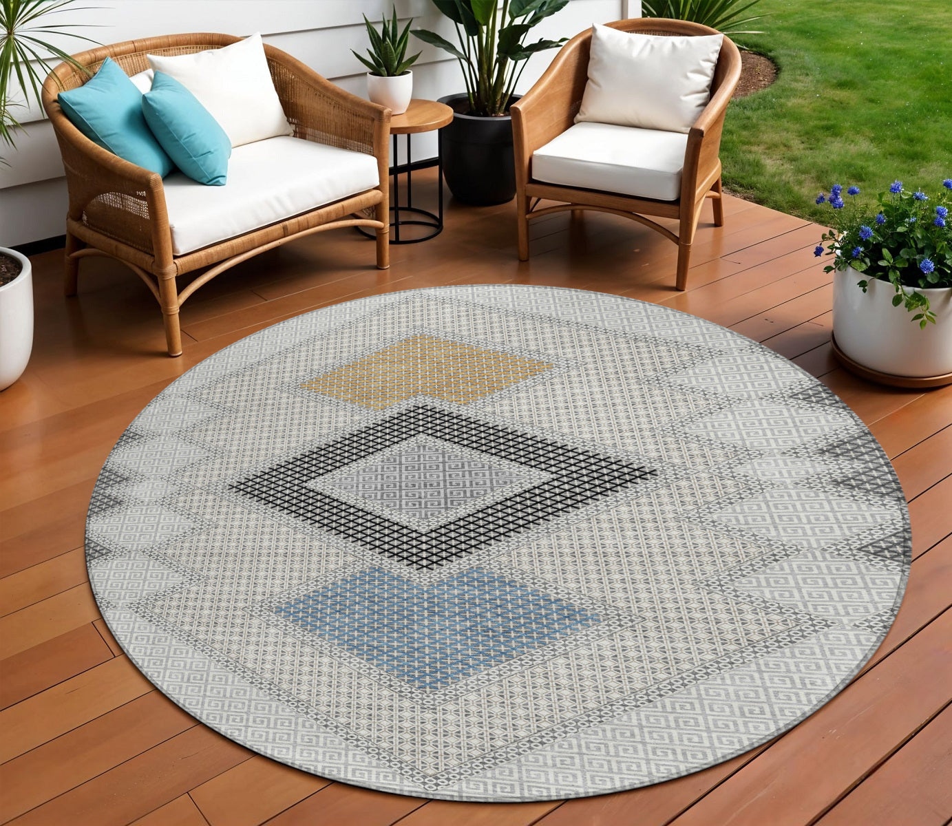 8 Gray Gold And Charcoal Round Geometric Washable Indoor Outdoor Area Rug