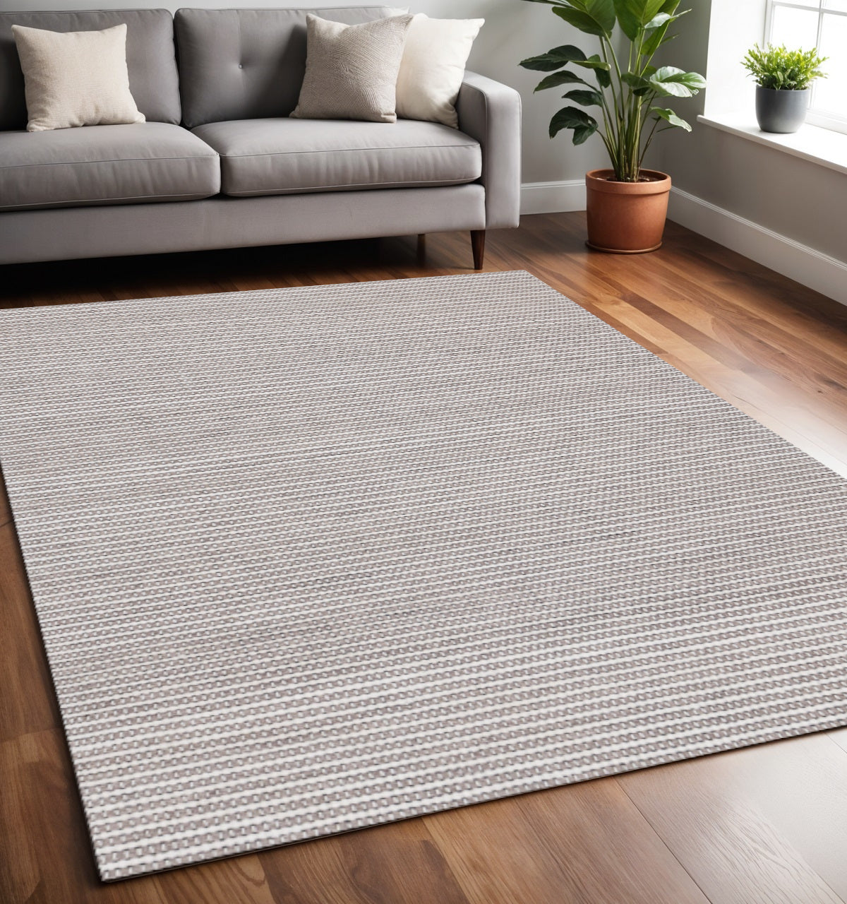 5 X 8 Beige And Cream Geometric Hand Woven Area Rug