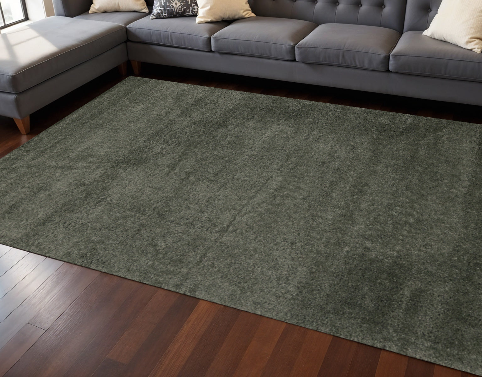 7 X 10 Dark Green Area Rug