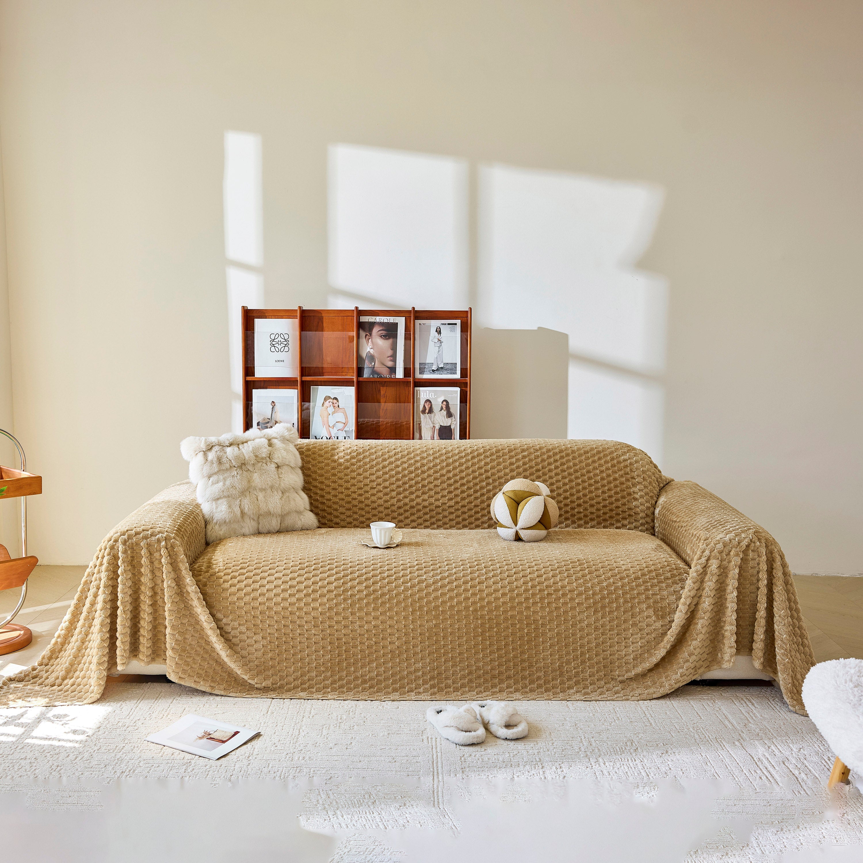 Thick Plush Non-Slip Sofa Throw Cover, Warm Soft Faux Fur Couch Protector for Winter