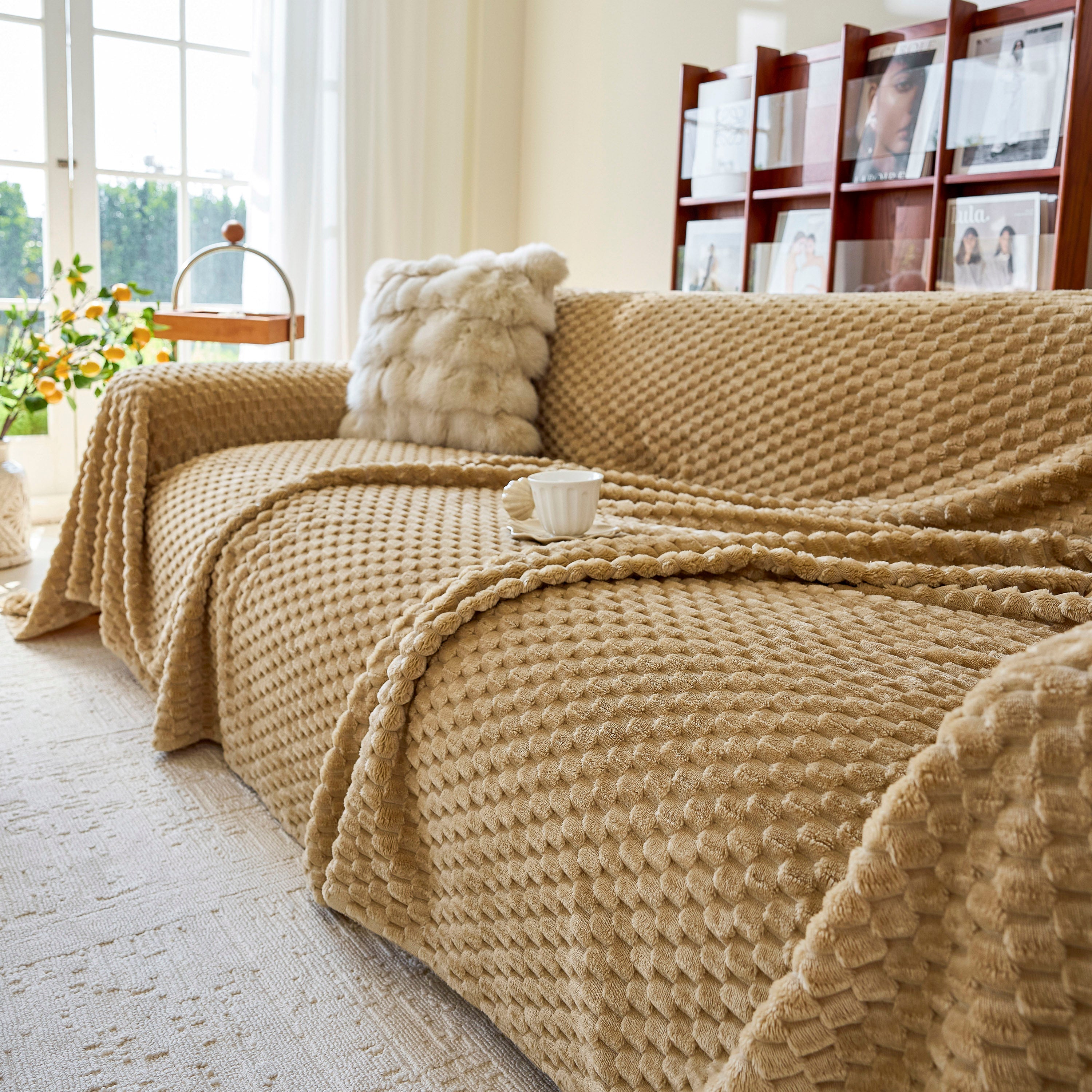 Thick Plush Non-Slip Sofa Throw Cover, Warm Soft Faux Fur Couch Protector for Winter