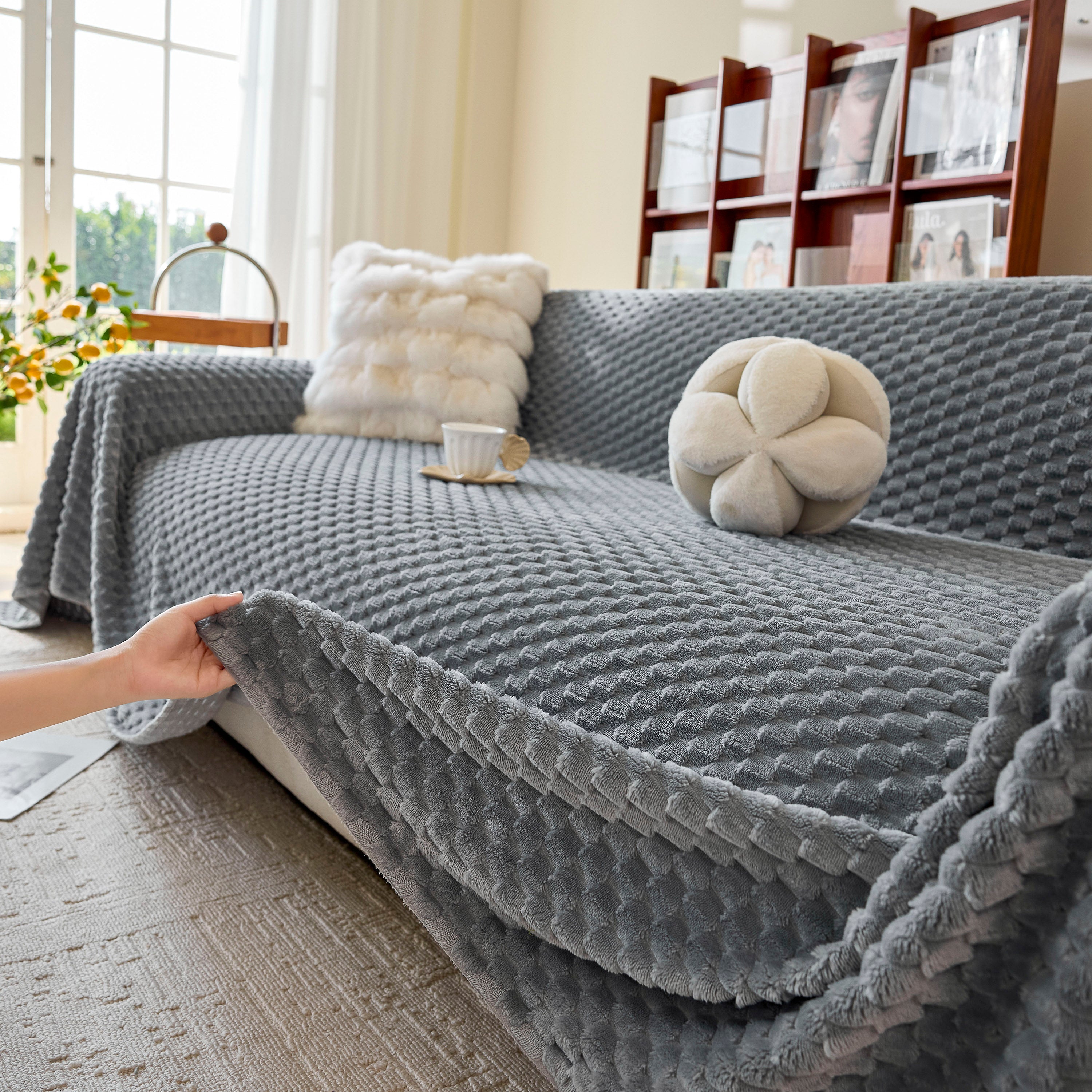 Thick Plush Non-Slip Sofa Throw Cover, Warm Soft Faux Fur Couch Protector for Winter