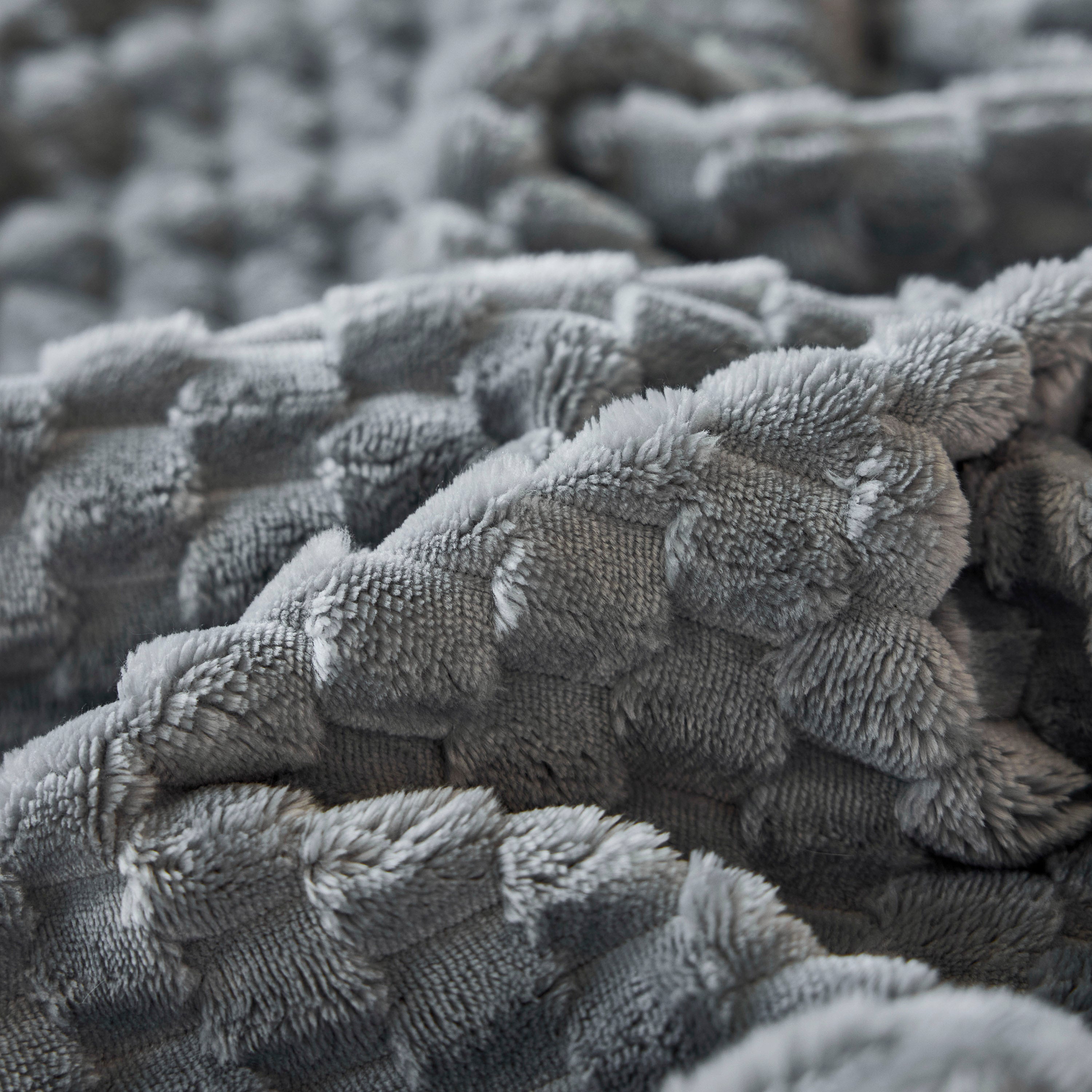 Thick Plush Non-Slip Sofa Throw Cover, Warm Soft Faux Fur Couch Protector for Winter