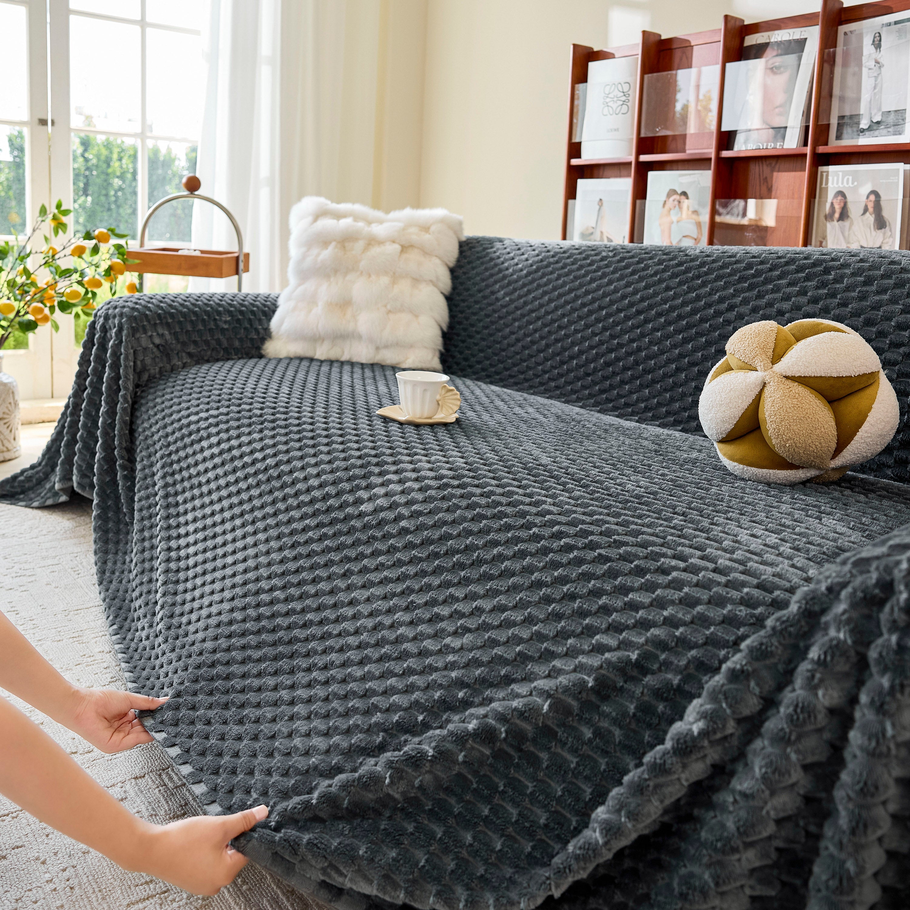 Thick Plush Non-Slip Sofa Throw Cover, Warm Soft Faux Fur Couch Protector for Winter