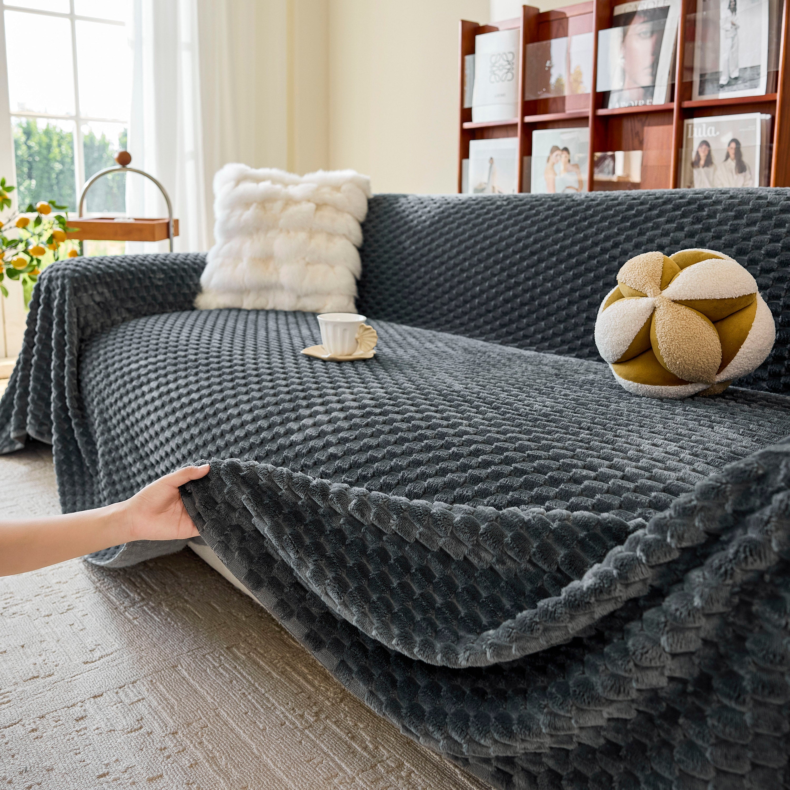 Thick Plush Non-Slip Sofa Throw Cover, Warm Soft Faux Fur Couch Protector for Winter