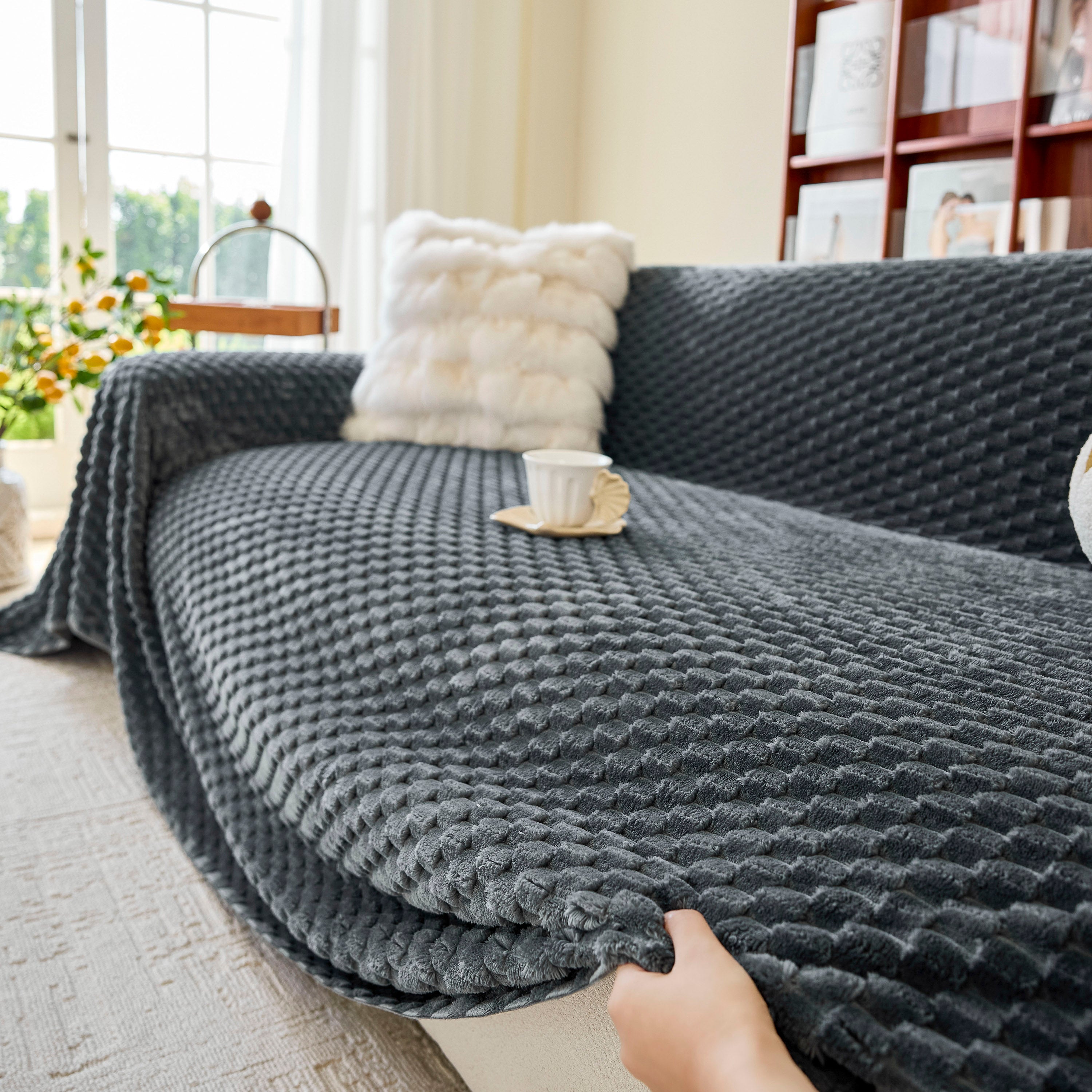 Thick Plush Non-Slip Sofa Throw Cover, Warm Soft Faux Fur Couch Protector for Winter