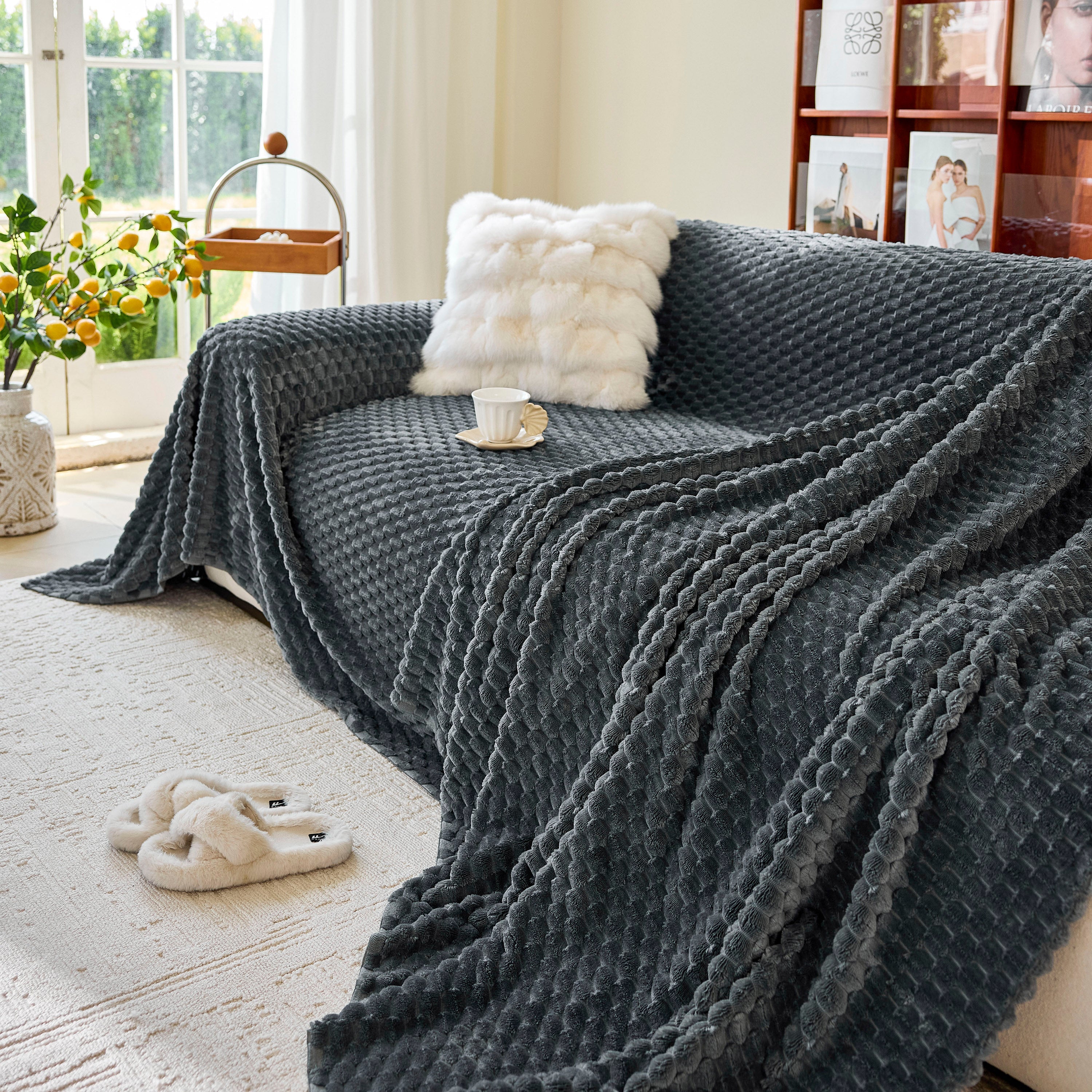 Thick Plush Non-Slip Sofa Throw Cover, Warm Soft Faux Fur Couch Protector for Winter