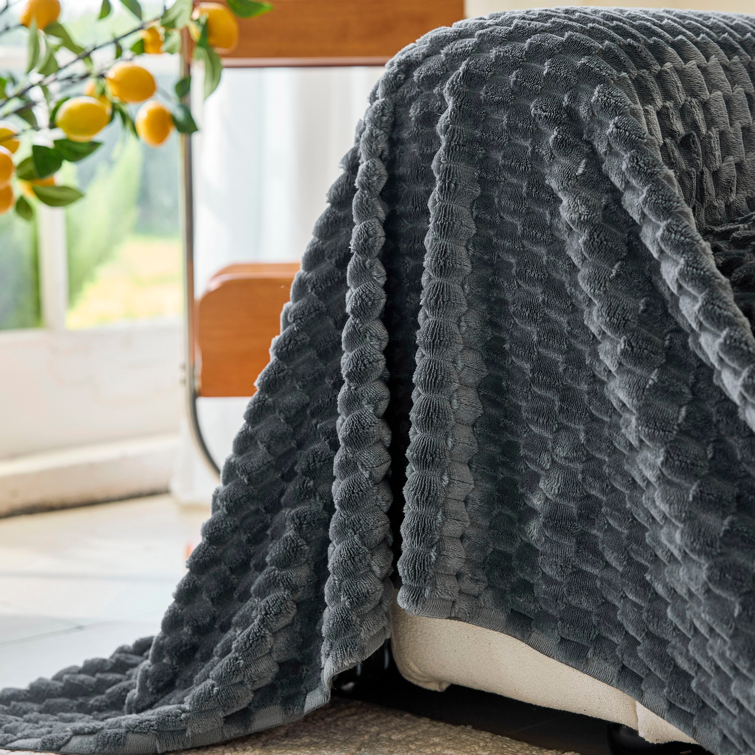 Thick Plush Non-Slip Sofa Throw Cover, Warm Soft Faux Fur Couch Protector for Winter