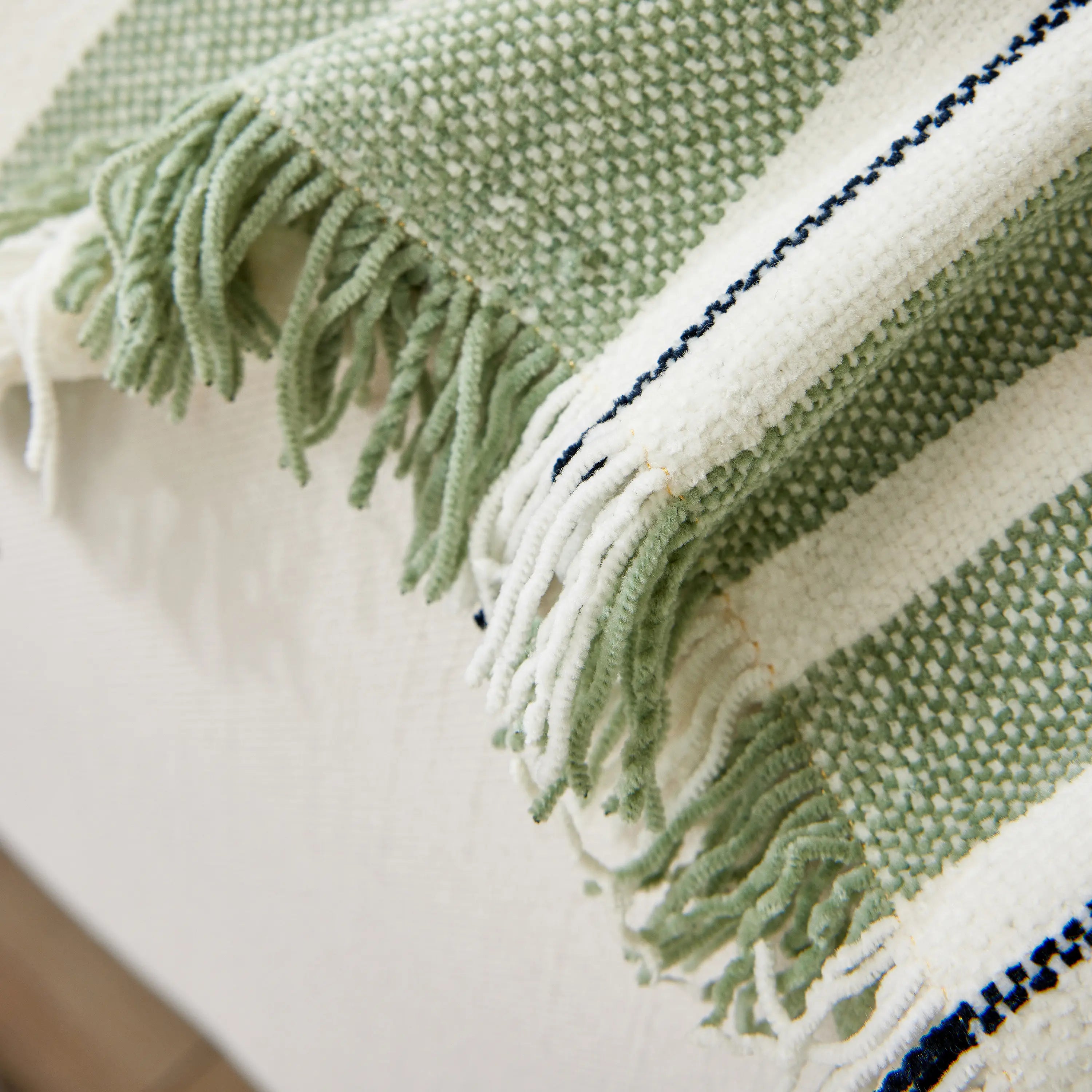 Striped Chenille Sofa Slipcover Throw, Soft Thick Washable Couch Cover Blanket