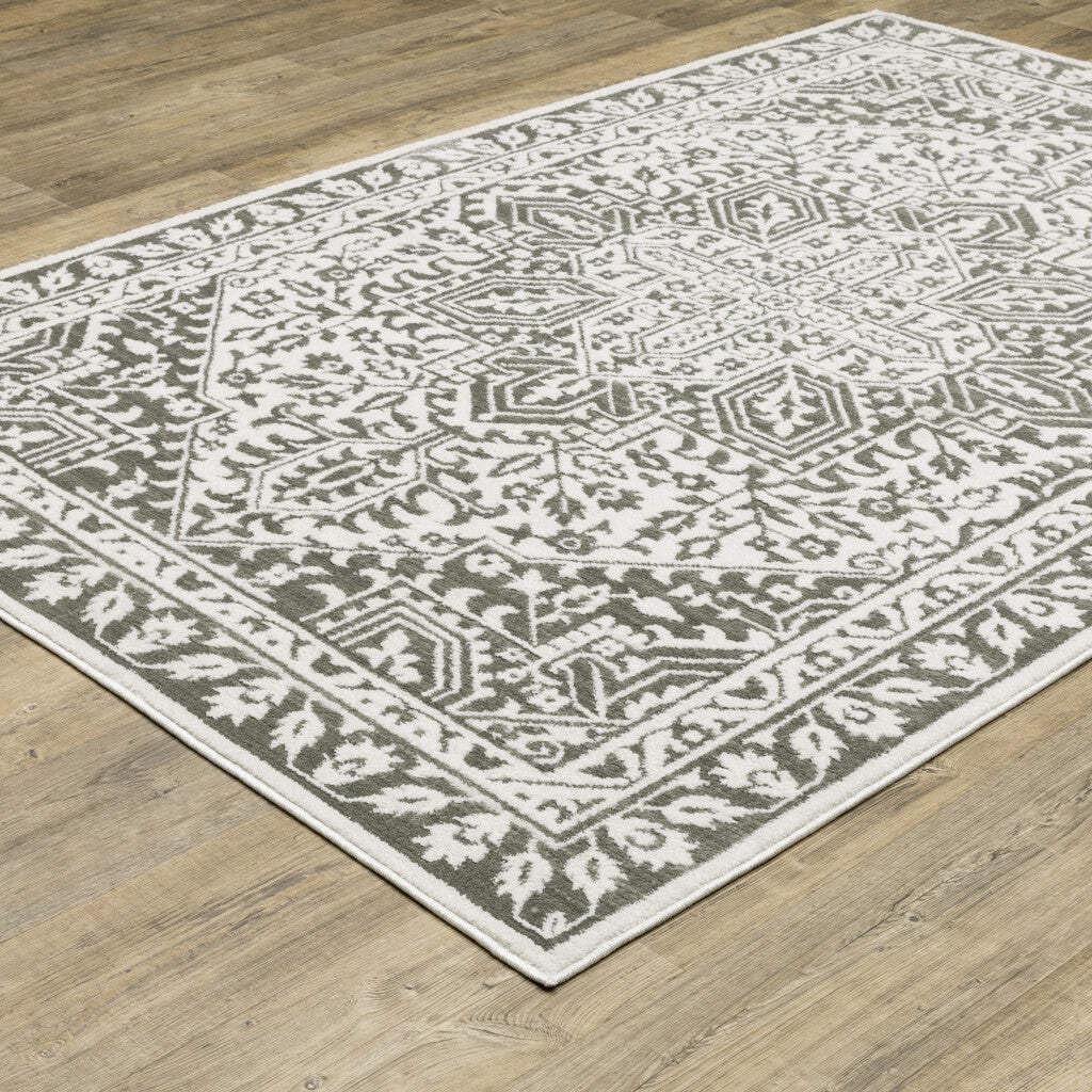 HomeRoots 507965 6 x 9 ft. Gray & White Oriental Power Loom Stain Resistant Rectangle Area Rug