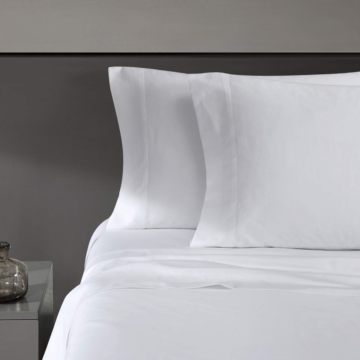 Vera Wang - Queen Sheet Set, Luxury Sateen Cotton Bedding, 800 Thread Count, Soft & Smooth Home Decor (White, 4 Pieces, Queen)