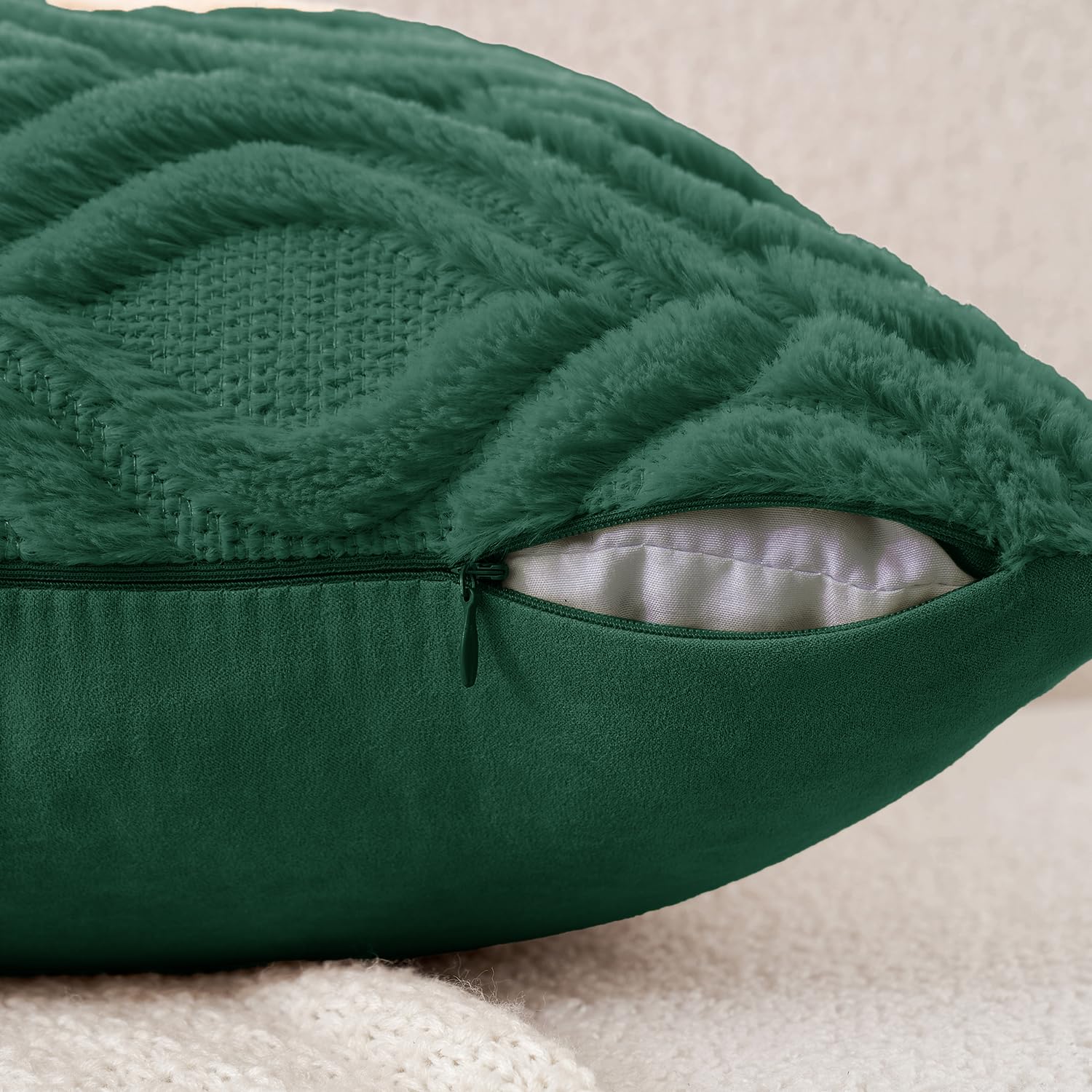 Miulee Dark Green Throw Pillow Covers 18X18 Inch, Soft Winter Plush Faux Wool Couch Pillow Covers Set Of 2 Decorative Farmhouse Boho Throw Pillows For Sofa Living Room Bed