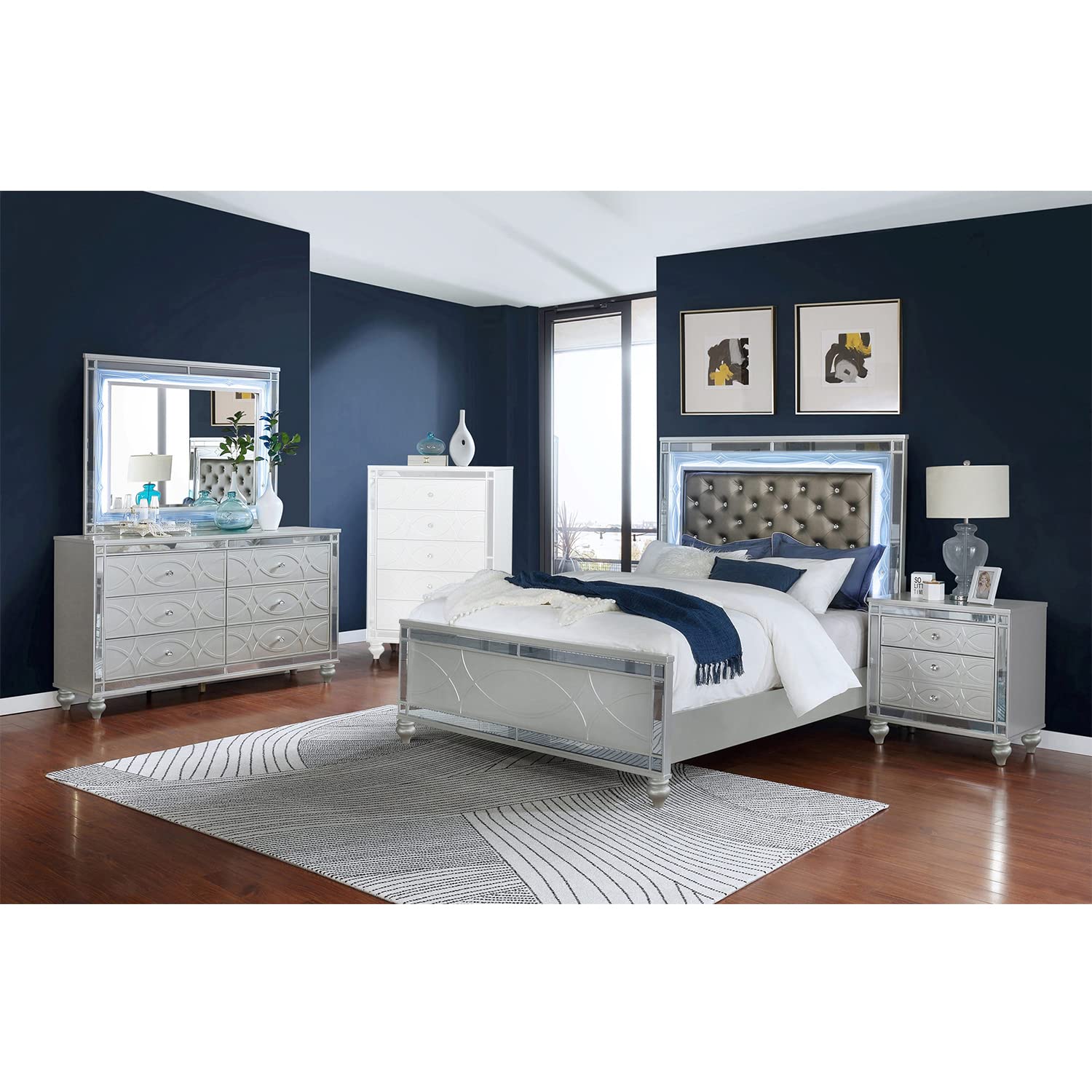 Coaster Gunnison California King Bed 4-Piece Set, Silver Metallic