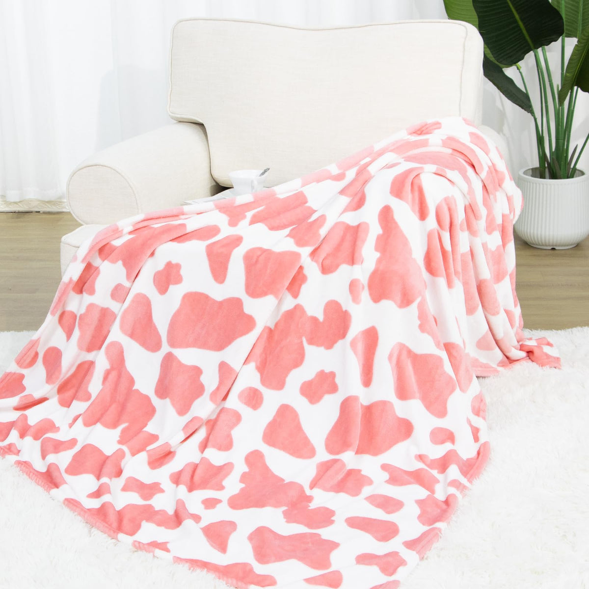 Soft Fleece Blanket Strawberry Pink Throw Blanket Cute Fuzzy Blankets For Girls Birthday Gifts 50'X60' Decorative Blanket For