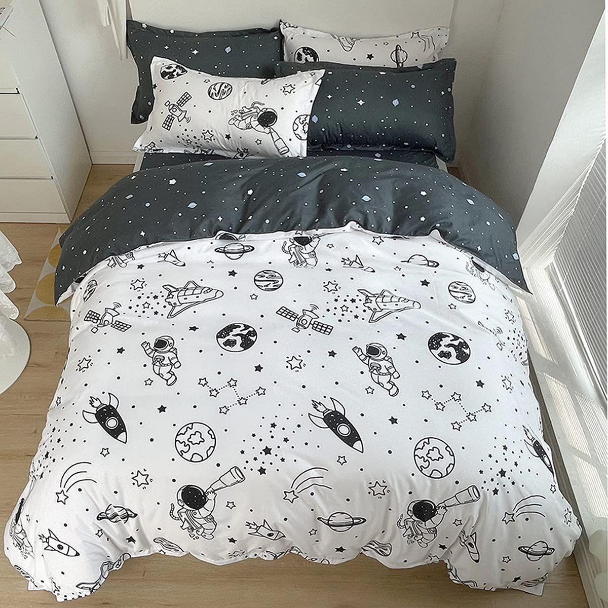Galaxy Space Bedding Set Twin,Rocket Ship Astronaut Comforter Cover Reversible Universe Stars Duvet Cover For Kids Boys Outer Sp