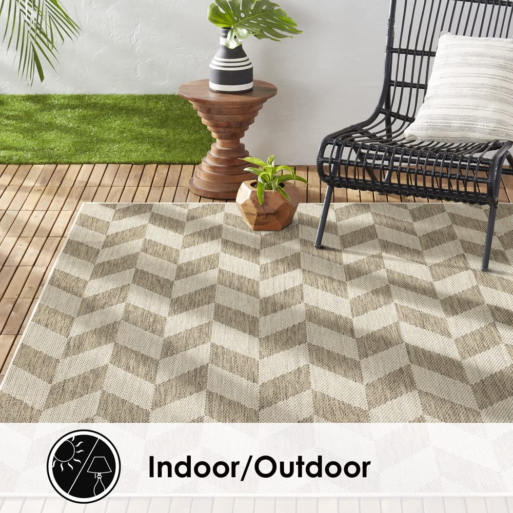 Nicole Miller New York Patio Country Calla Contemporary Herringbone Indoor/Outdoor Area Rug, Brown/Beige, 7'9'X10'2'
