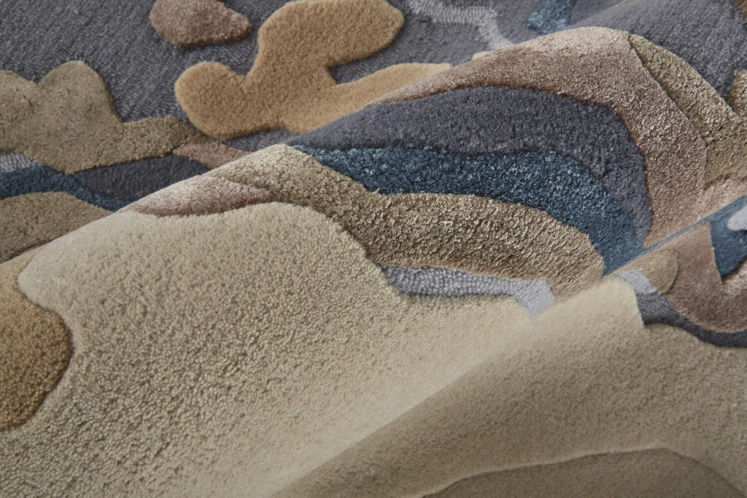 HomeRoots 514866 10 x 14 ft. Tan Brown & Blue Wool Abstract Hand Tufted Handmade Rectangle Area Rug