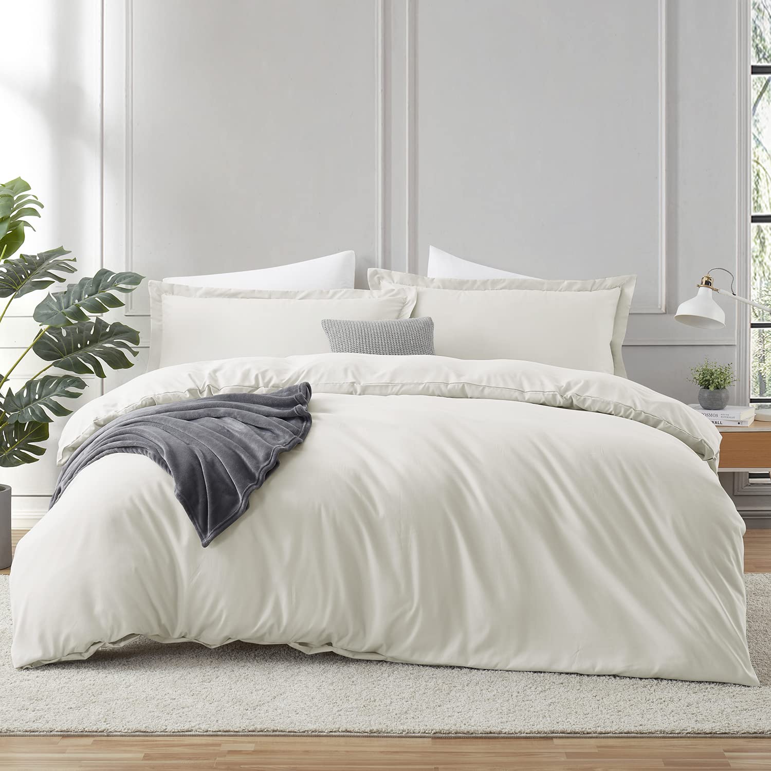 Hearth & Harbor Off White Duvet Cover King Size - 3 Piece King Duvet Cover Set, Soft Double Brushed King Duvet Covers with Butto