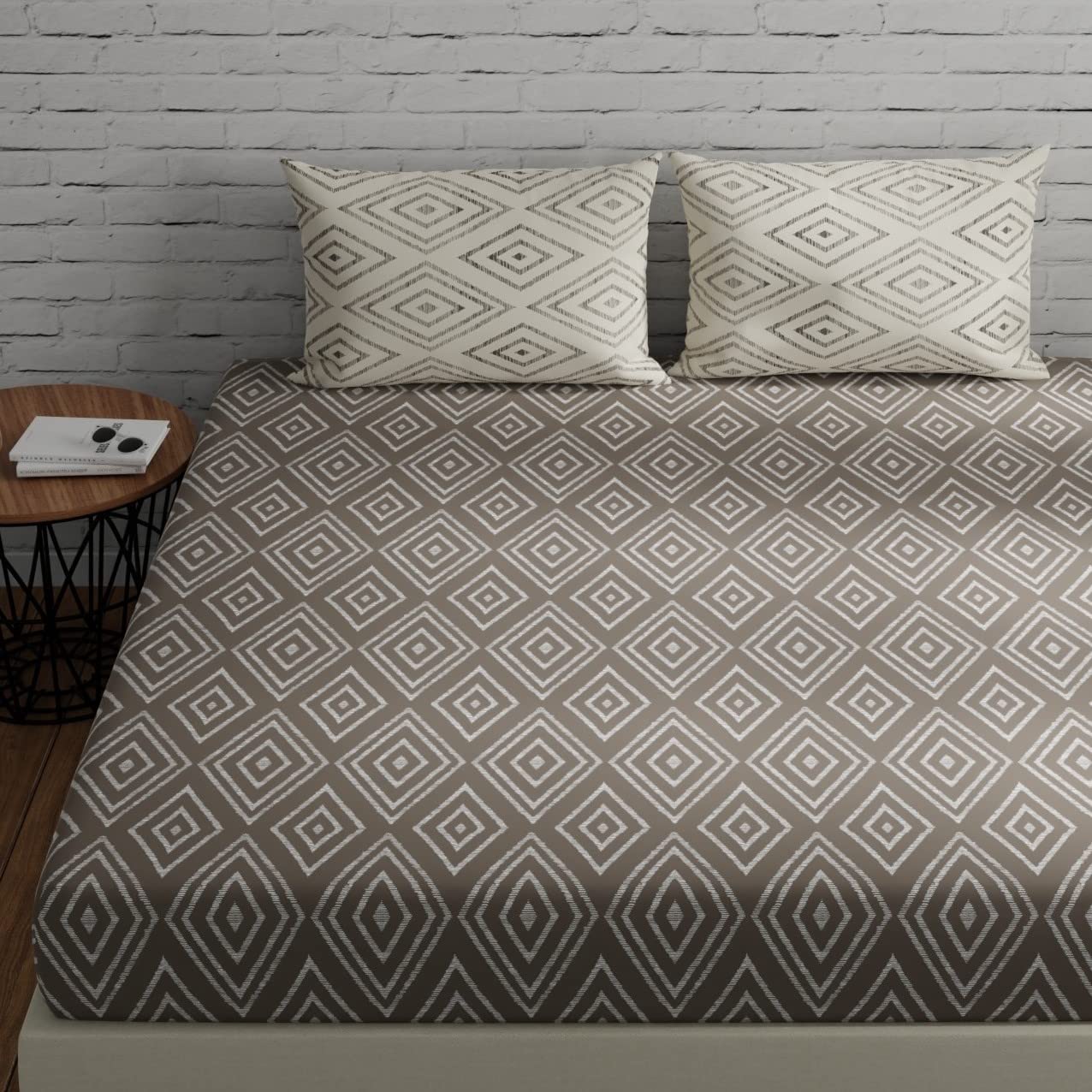 Huesland By Ahmedabad Cotton 144 Tc Cotton King Size Bedsheet With Elastic Fitted With 2 Pillow Covers | 72 X 78 Inches | Taupe 