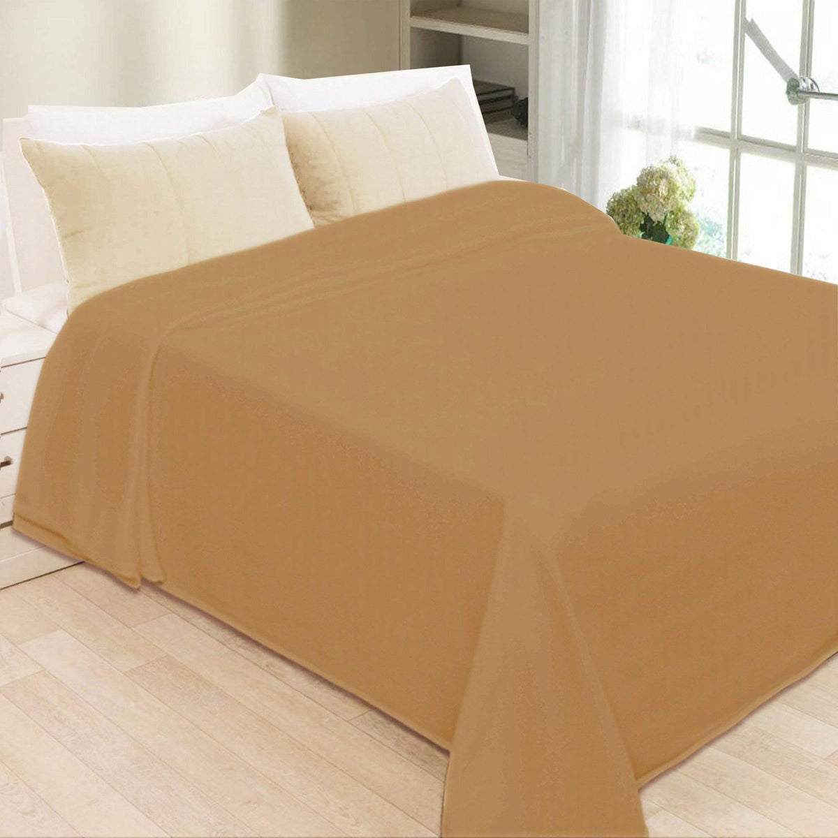 The Home Talk Double Bed Polar Fleece Ac Blanket, Light Throw Blanket for Tv Room Warm Soft bedsheet, Size 200 x 220 cm, GSM: 14