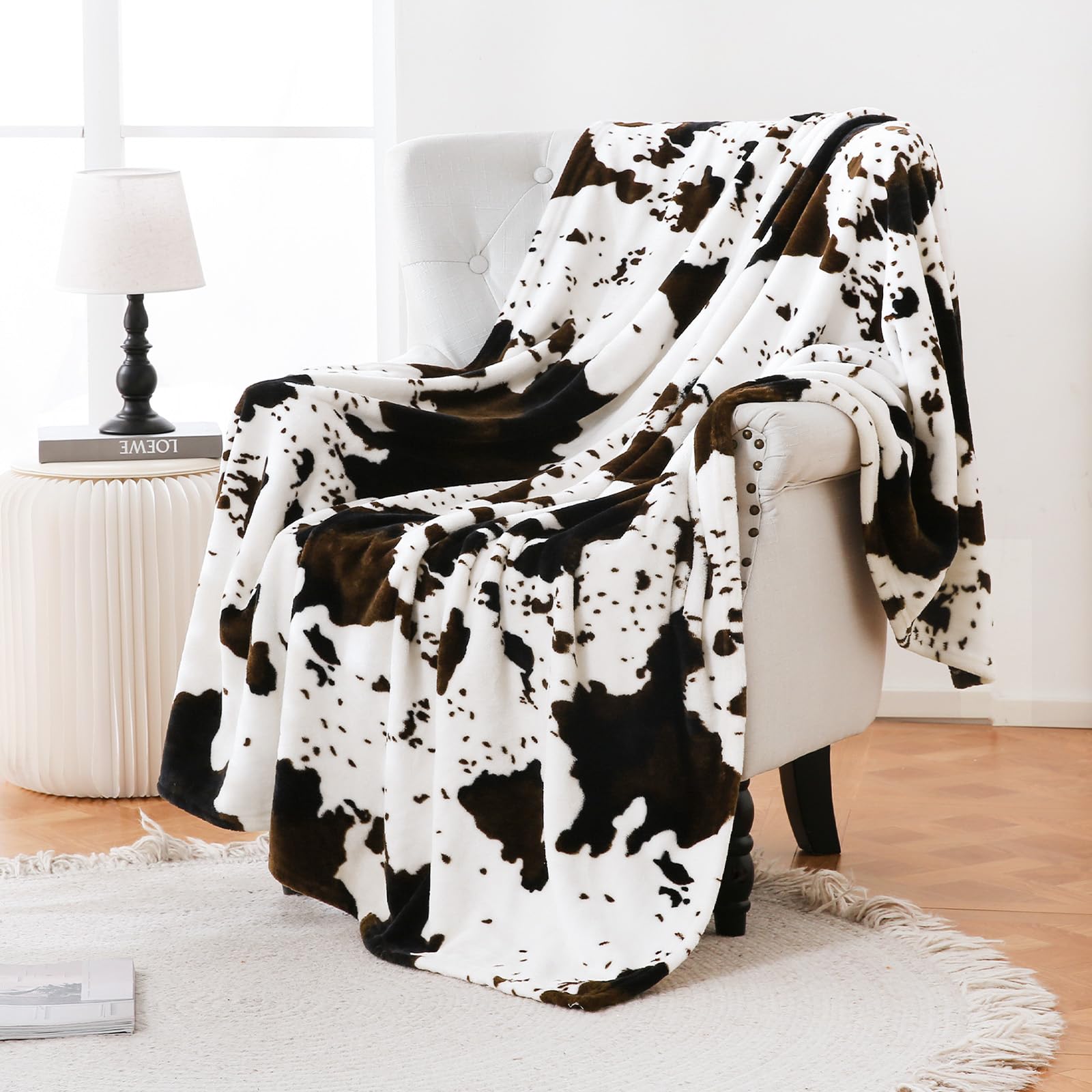 Bnuitland Cow Printed Fleece Flannel Throw Blanket, 300 Gsm Double Sided Fuzzy Fluffy Blanket For Bed Sofa Couch Travel, Super S