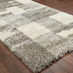 HomeRoots 507883 10 x 13 ft. Gray Ivory & Silver Geometric Shag Power Loom Stain Resistant Rectangle Area Rug