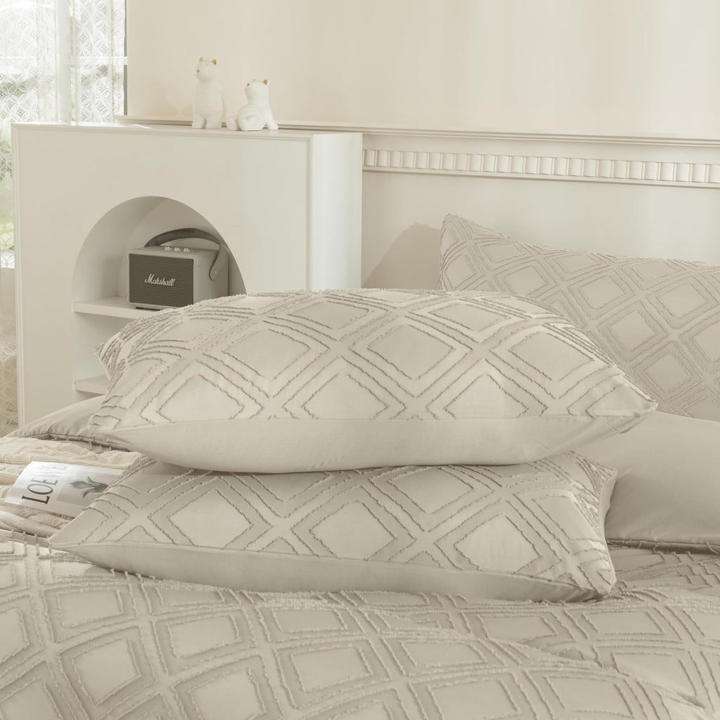 Jellymoni 2 Pack Cream Grey Pillowcases Standard Size, Soft Microfiber Geometric Tufted Pillow Covers With Envelope Closure (Pil