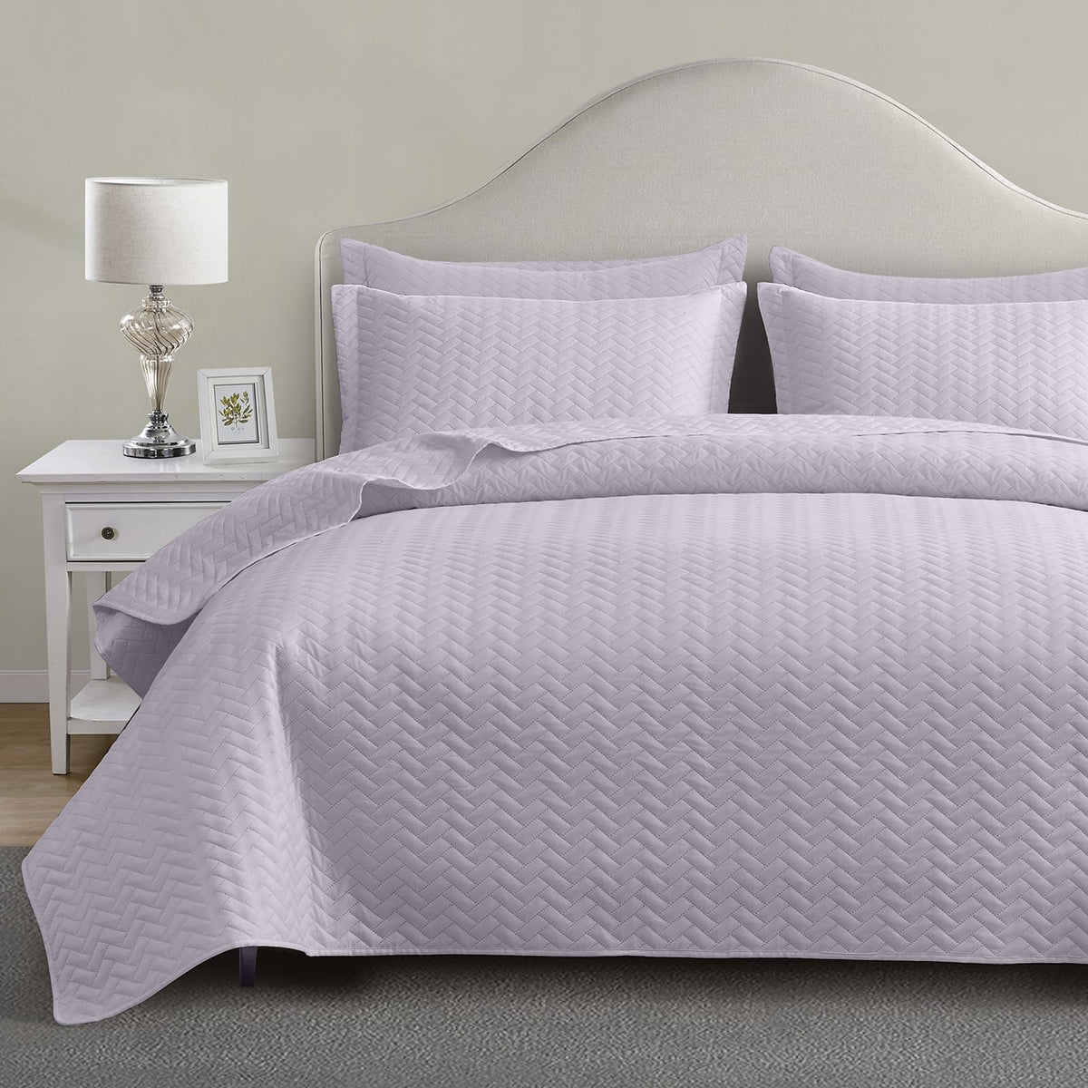 Maple&Stone Lilac Purple Quilt Set King Size, Lightweight Bedspread Ultrasonic Chevron Pattern Light Coverlet For All Season Com