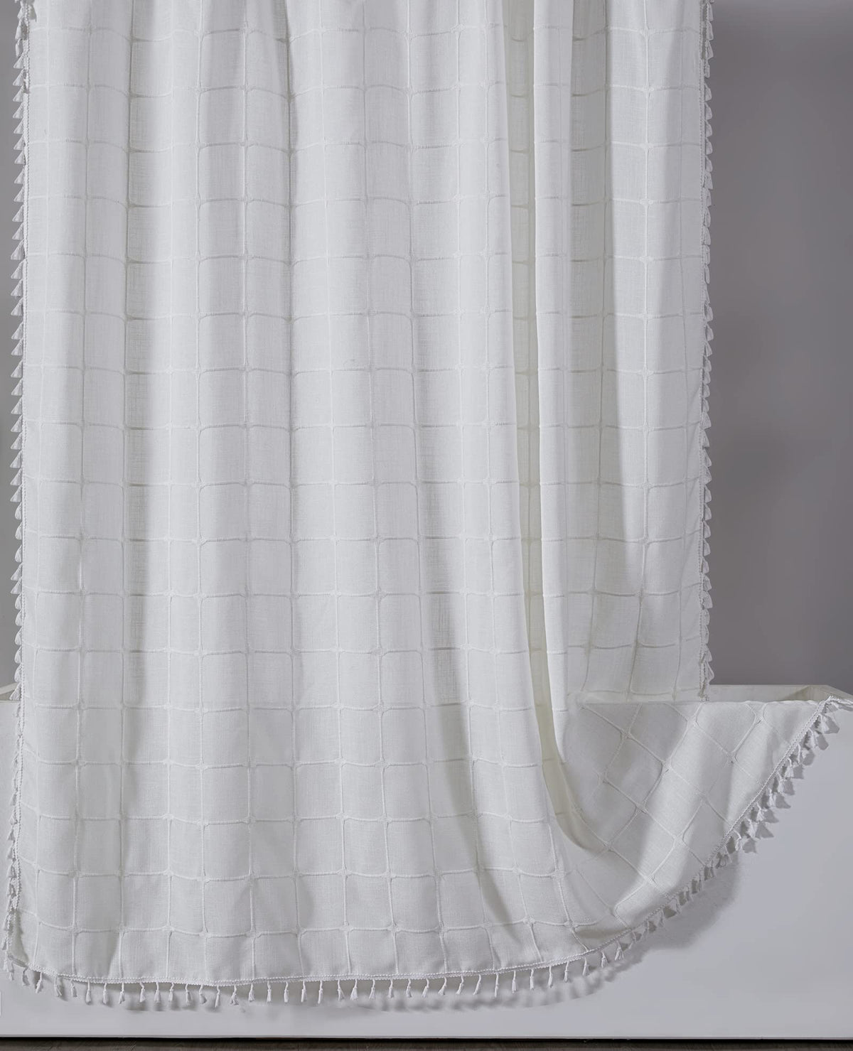 Yokii Ivory White Boho Farmhouse Shower Curtain Extra Long 84 Inch, Wrinkle Free & Ultra Thick Cotton Linen Shabby Chic Cute Fre