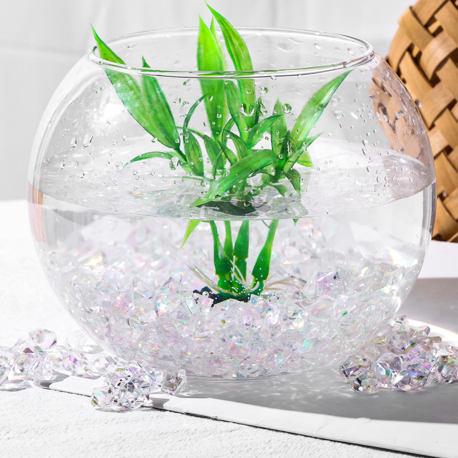 Domestar 550Pcs Bright Clear Vase Fillers, Acrylic Fake Crushed Ice Rocks Fish Tank Vase Centerpiece Party Table Scatter Props D