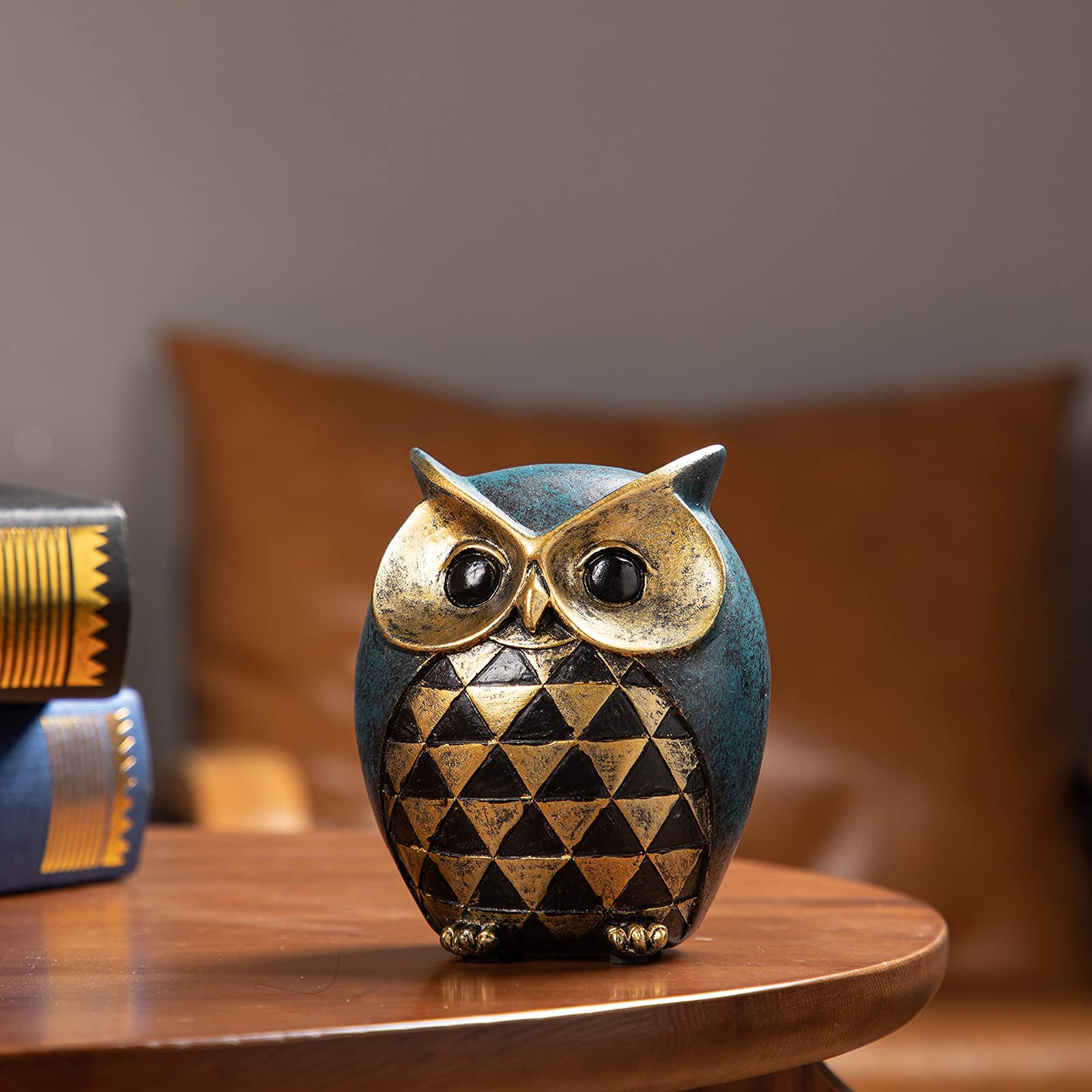 Leekung Owl statue home decor,Owl figurines for bookshelf bedroom living room office TV stand decorations,Owl d  cor animal scul