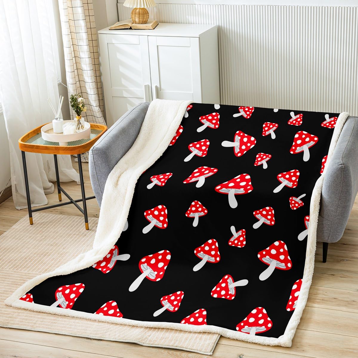 Feelyou Cute Mushrooms Plush Throw Blanket Red Mushrooms Sherpa Blanket Natural Wild Fungus Fleece Throw Blanket Botanical Fuzzy Blanket For Kids Boys Girls 30'X40' Black