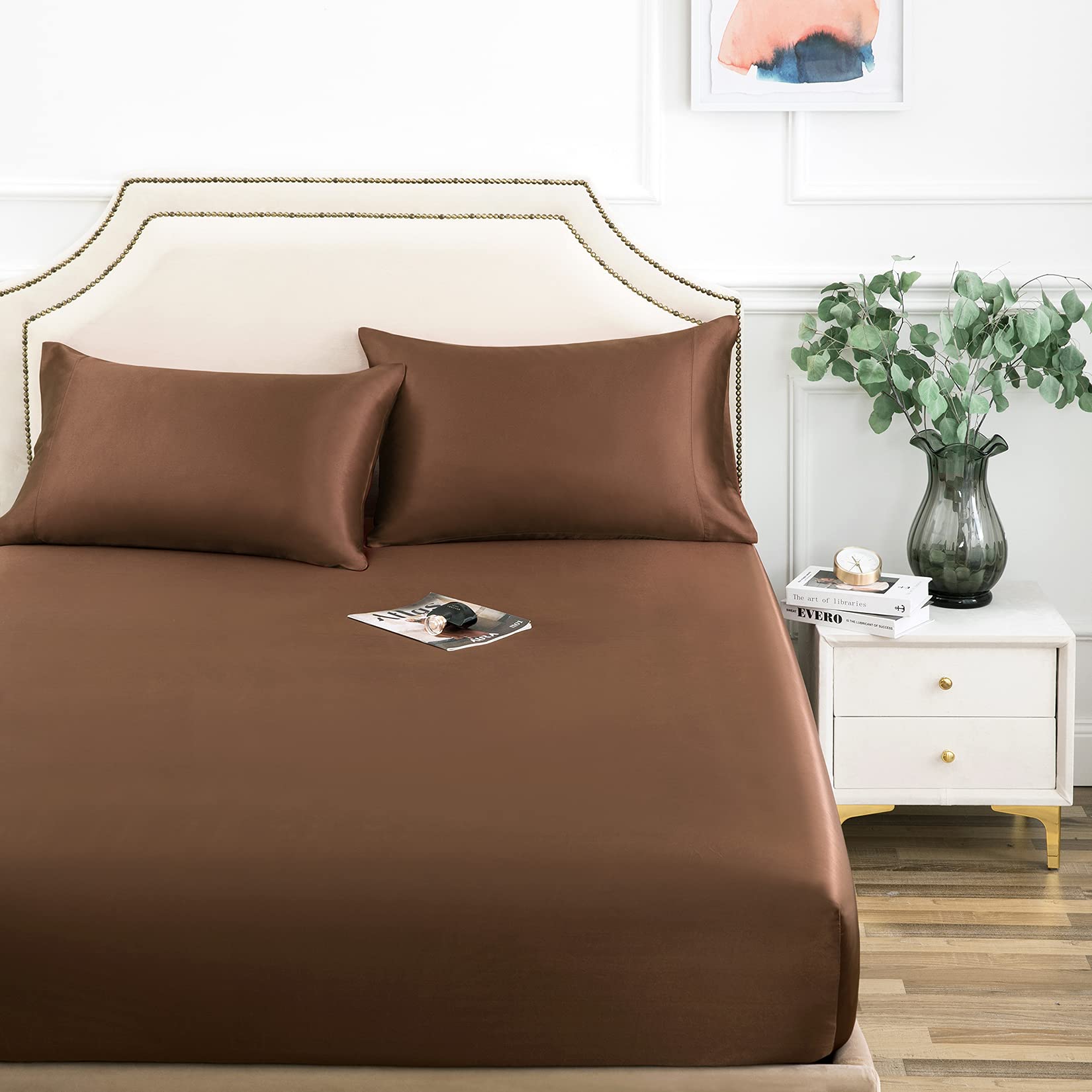 Satin Fitted Sheet, Queen Fitted Sheet Only, 1 - Piece Ultra Soft Deep Pocket Single Silk Bottom Bed Sheet Queen - Brown