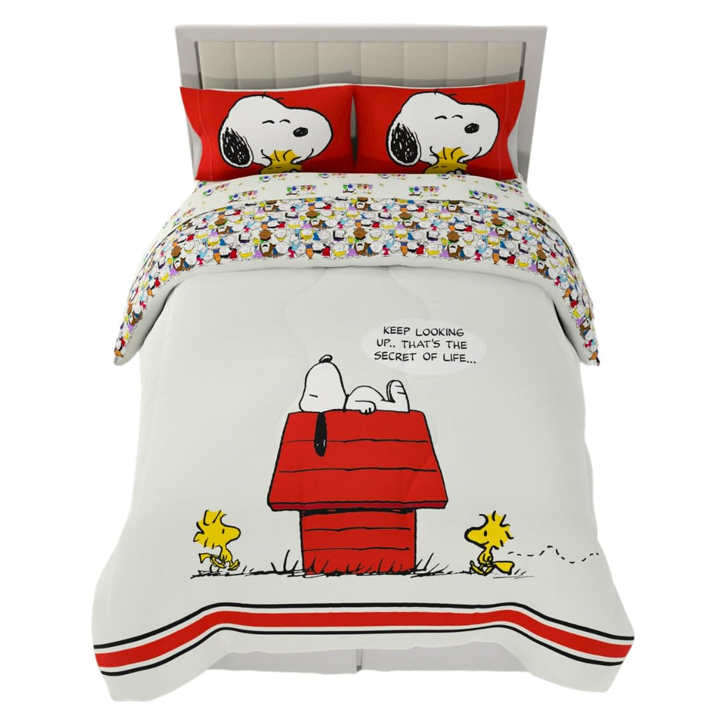 Franco Peanuts Snoopy Microfiber Queen Comforter and Sheet Set Red