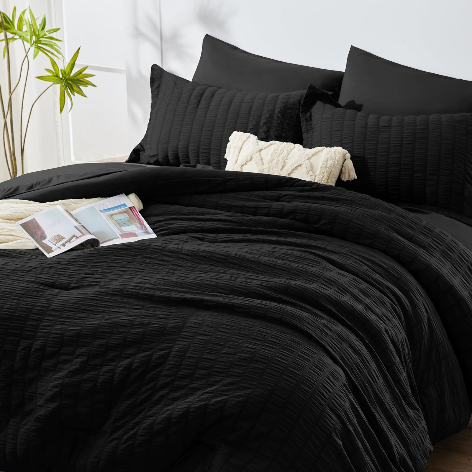 Cozylux King Seersucker Comforter Set With Black Bed In A Bag 7-Pieces All Season Bedding With Comforter, Pillow Sham, Flat Sheet, Fitted Sheet, Pillowcase