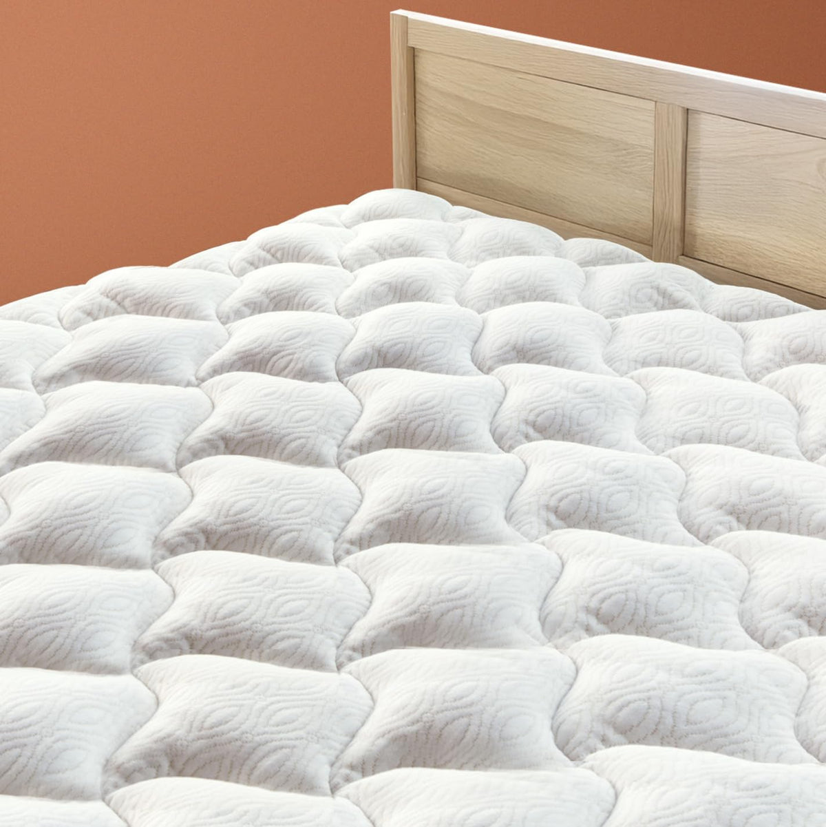 Viscosoft Copper Pillow Top King Mattress Pad - Soft Overstuffed Premium Cloud-Like Support - Quilted Fiberfilled Mattress Toppe