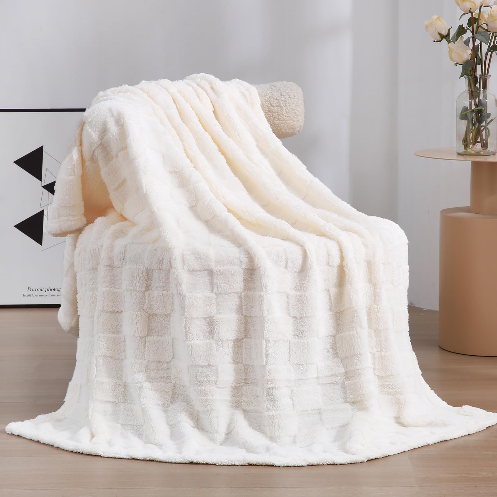 Linecooo Cream White Fleece Throw Blanket 50     60    For Couch Sofa Bed,Super Soft Cozy Plush Microfiber Flannel Blanket With