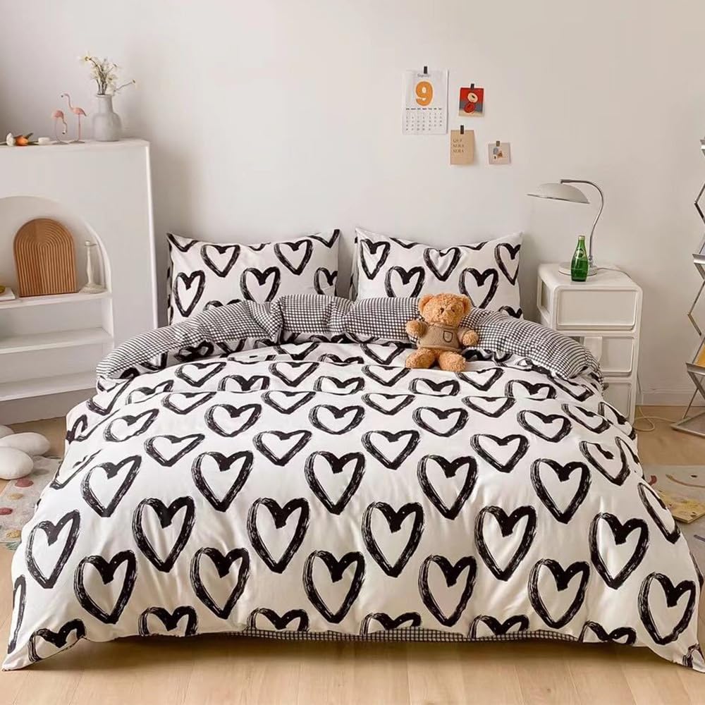 CLOTHKNOW Black White Queen Comforter Set 3Pcs Heart Shaped Bedding Comforter Sets Love Kawaii Queen Comforter Black Queen Size 