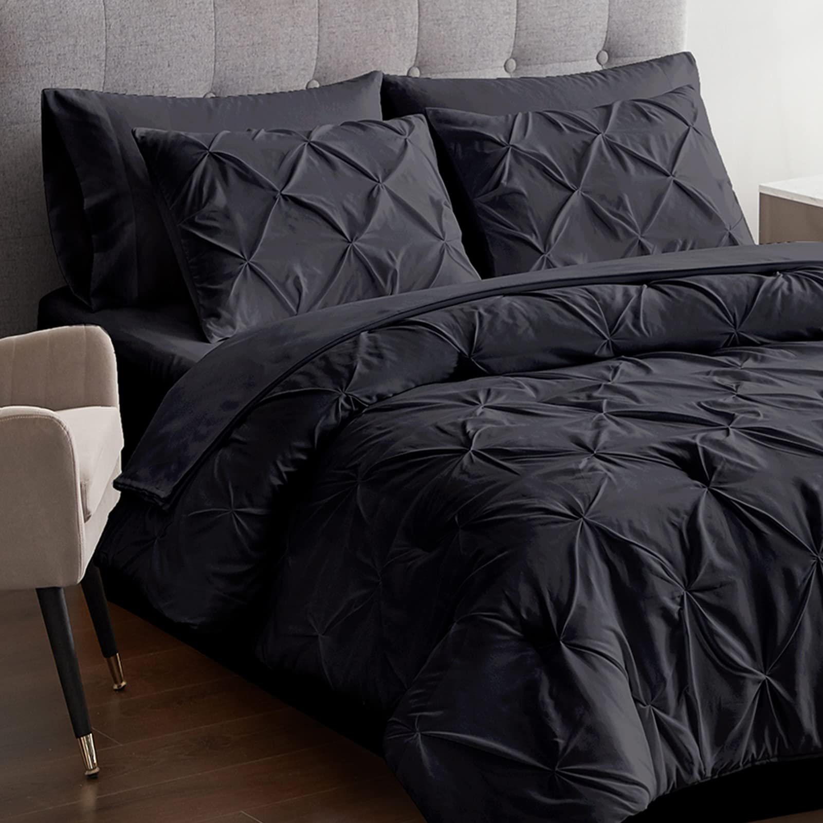 Maple&Stone Twin Xl Black 5 Piece Bedding Set - Comforter, Pillowcase, Pillow Sham, Flat Sheet, Fitted Sheet