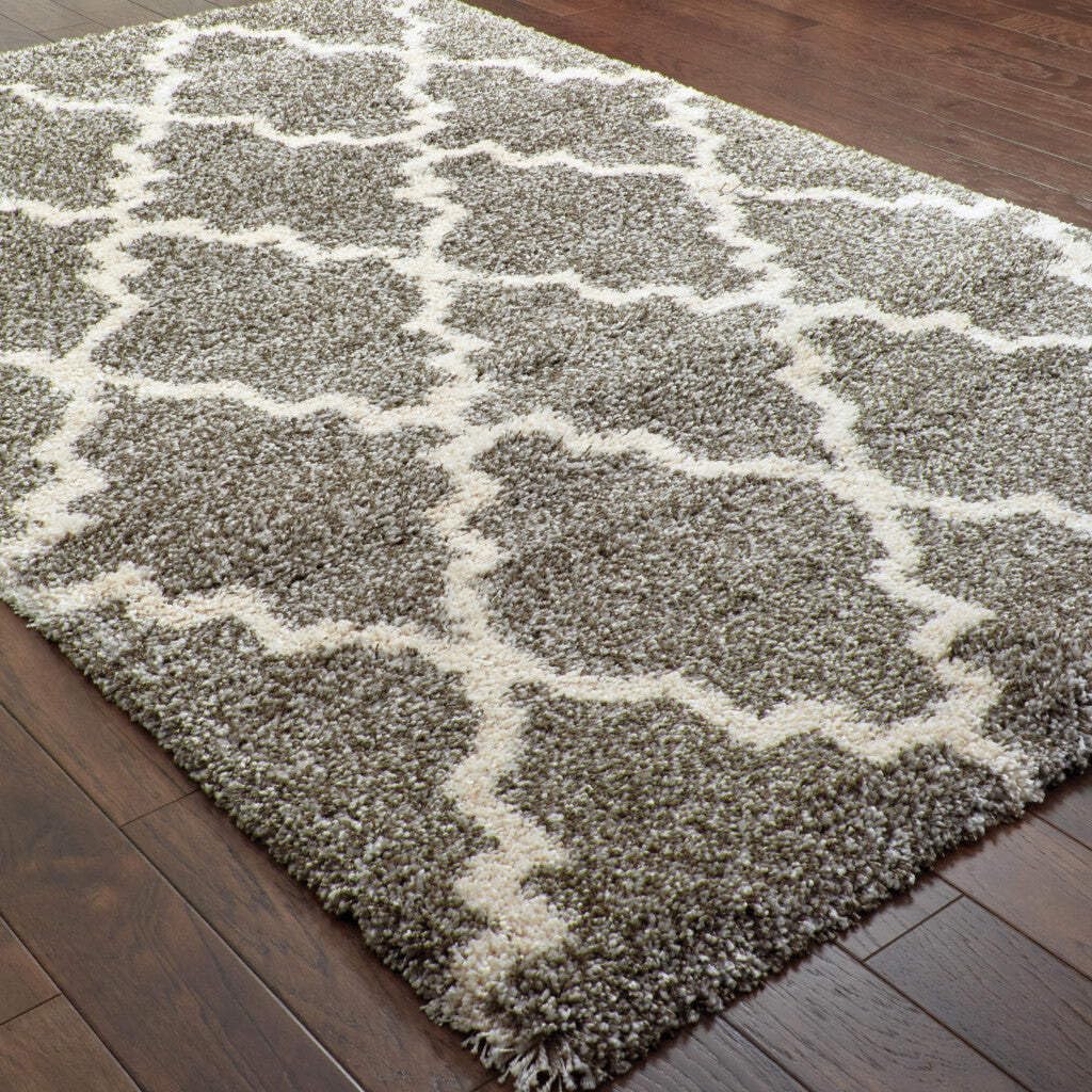 HomeRoots 507897 8 x 11 ft. Gray & Ivory Geometric Shag Power Loom Stain Resistant Rectangle Area Rug