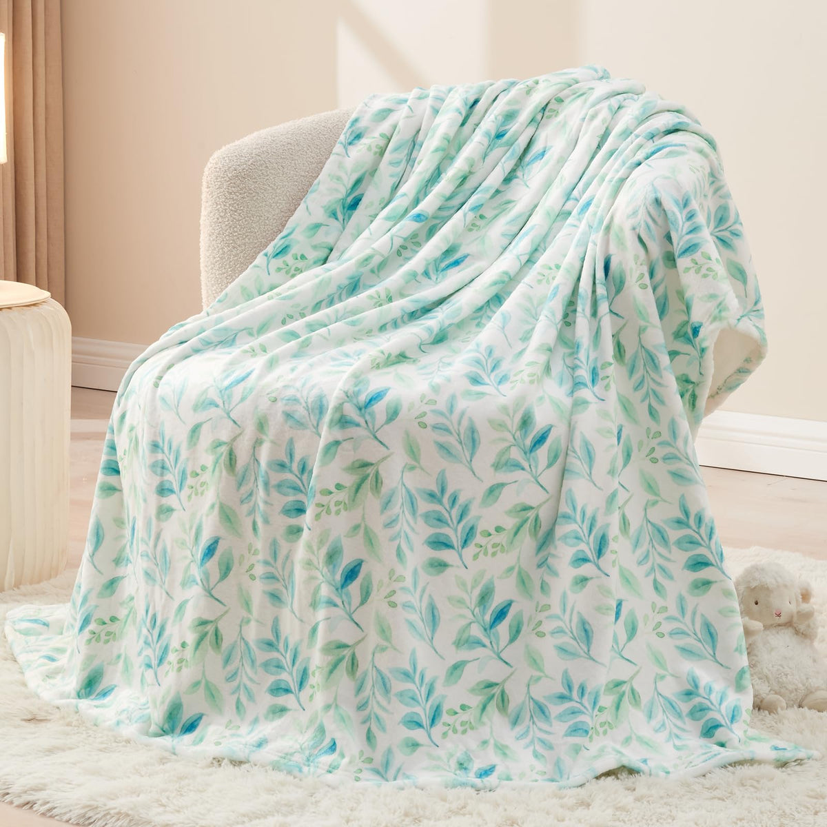 Newcosplay Throw Blanket Cute Soft Aesthetic Fleece Blanket For Kids Girls Boys Teens Cozy Blanket For Bed Couch Camping (Leaves