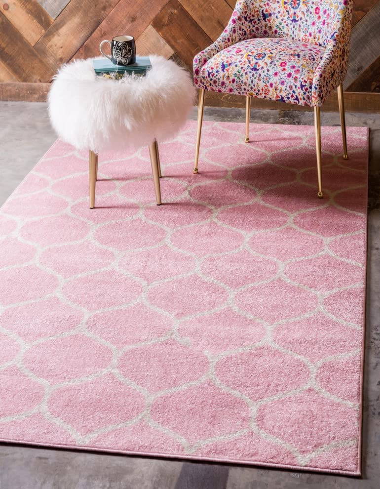 Unique Loom Trellis Frieze Collection Area Rug - Rounded (5' 1'' X 8', Light Pink/ Ivory)