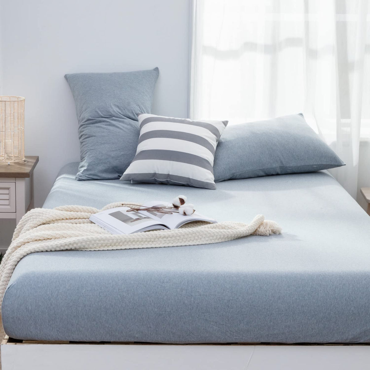 Lifetown 100% Jersey Knit Cotton Sheet, Extra Deep Pocket Sheet, 1 Fitted Sheet With 2 Pillowcases, Wrinkle-Free Ultra Soft (Blu