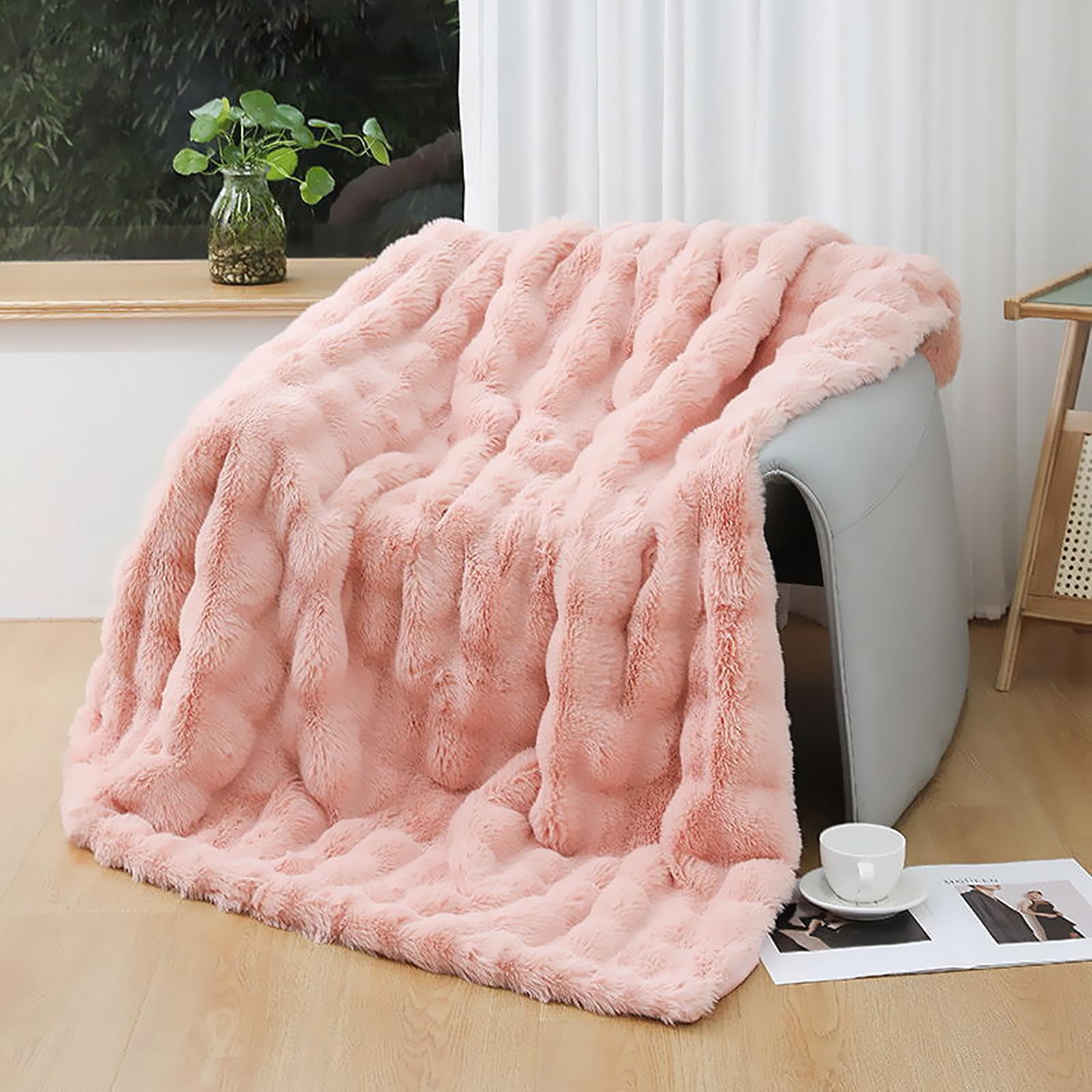 Ukeler Pink Faux Fur Throw Blanket For Girls 50'X60' Decorative Shaggy Velvet Blanket Fluffy Cozy Plush Warm Bed Throws For Be